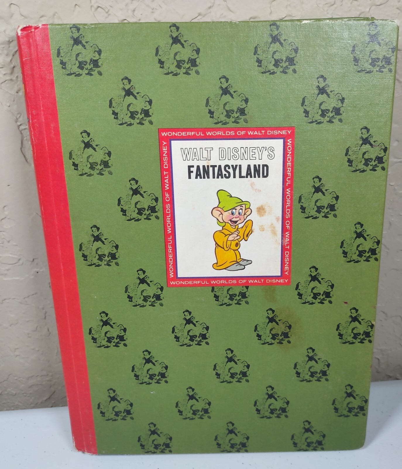 Lot Of 6 VTG HC Books (3) The WALT DISNEY PARADE & (3) WONDERFUL WORLD OF Disney
