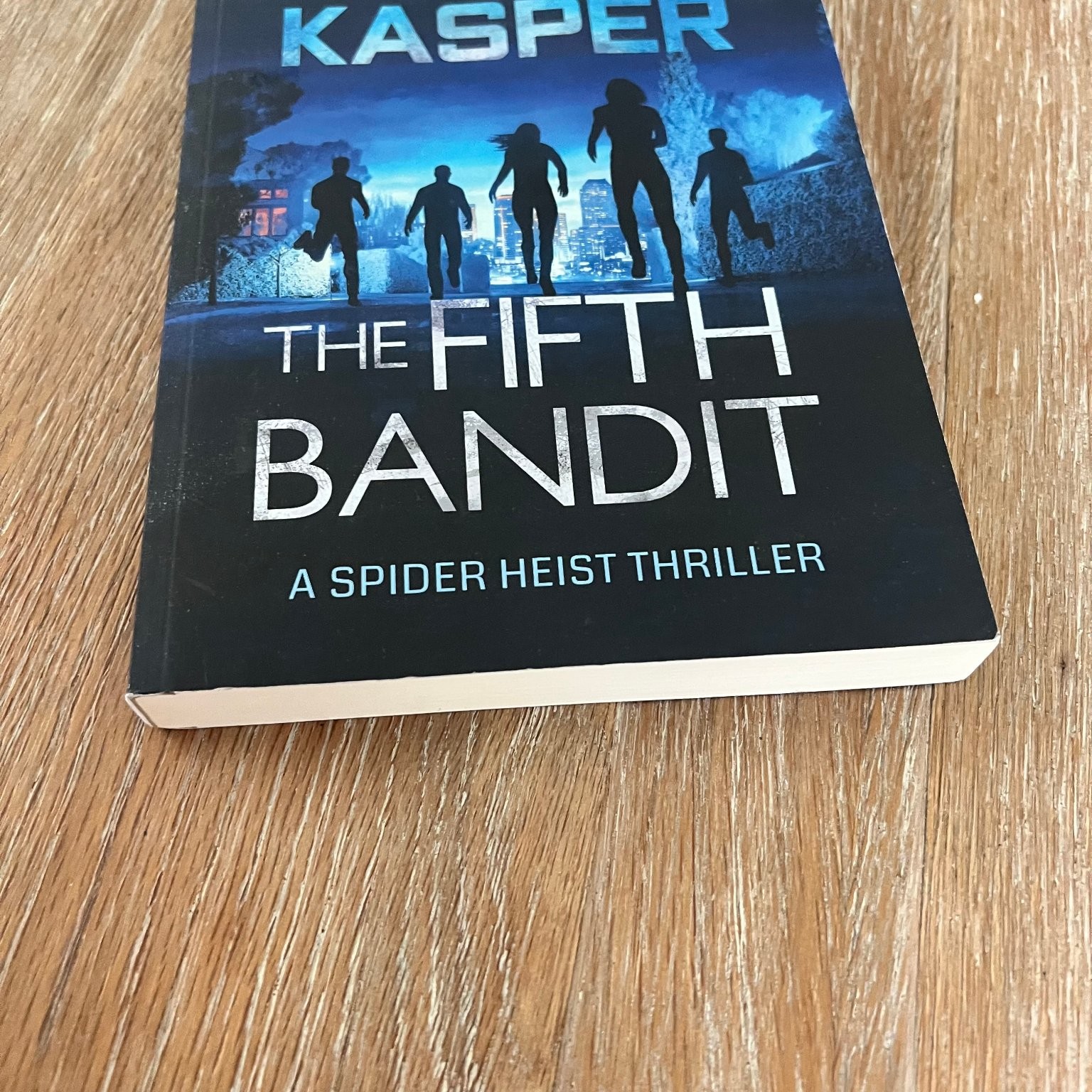 The Fifth Bandit Jason Kasper 2021 Paperback Spider Heist Thriller Severn River