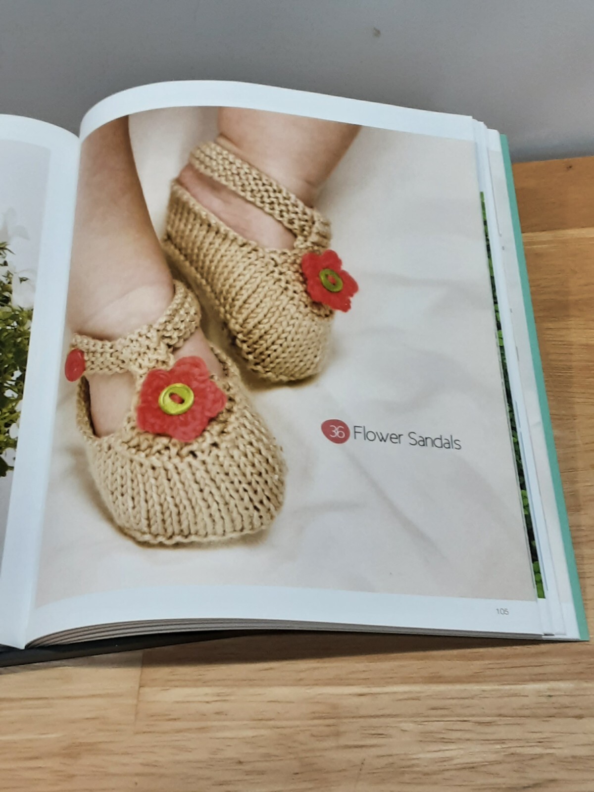 Baby Booties And Socks Frederique Alexandre 50 Knits for Tiny Toes 159 pages