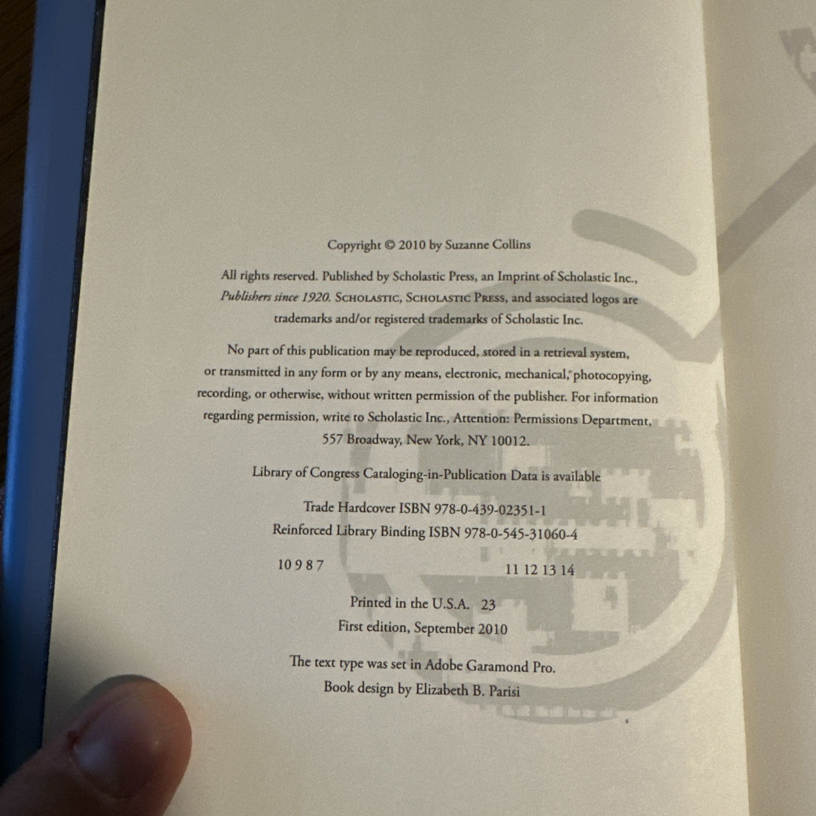 Mockingjay (Hunger Games, Book Three) by Suzanne Collins (2010, Hardcover)