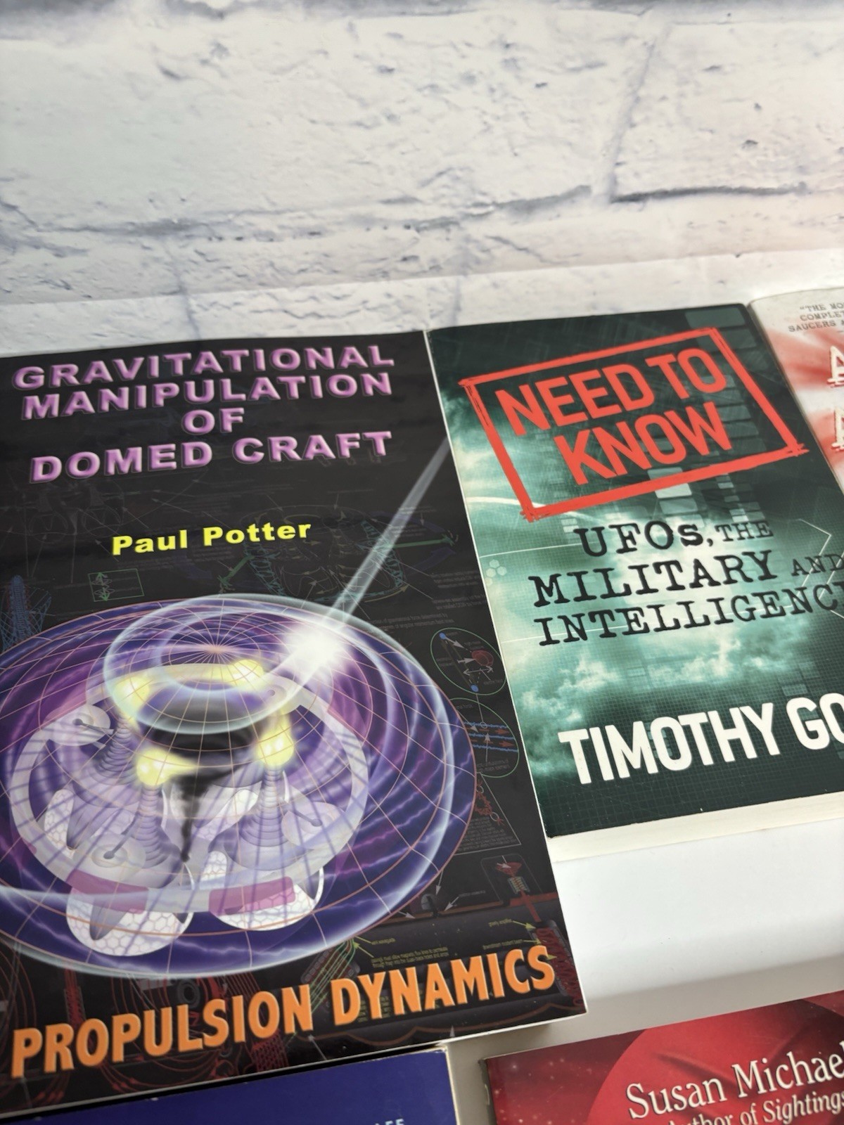 Lot of 8 UFO Alien Books Paranormal Unexplained Phenomena Crop Circles Sci-Fi