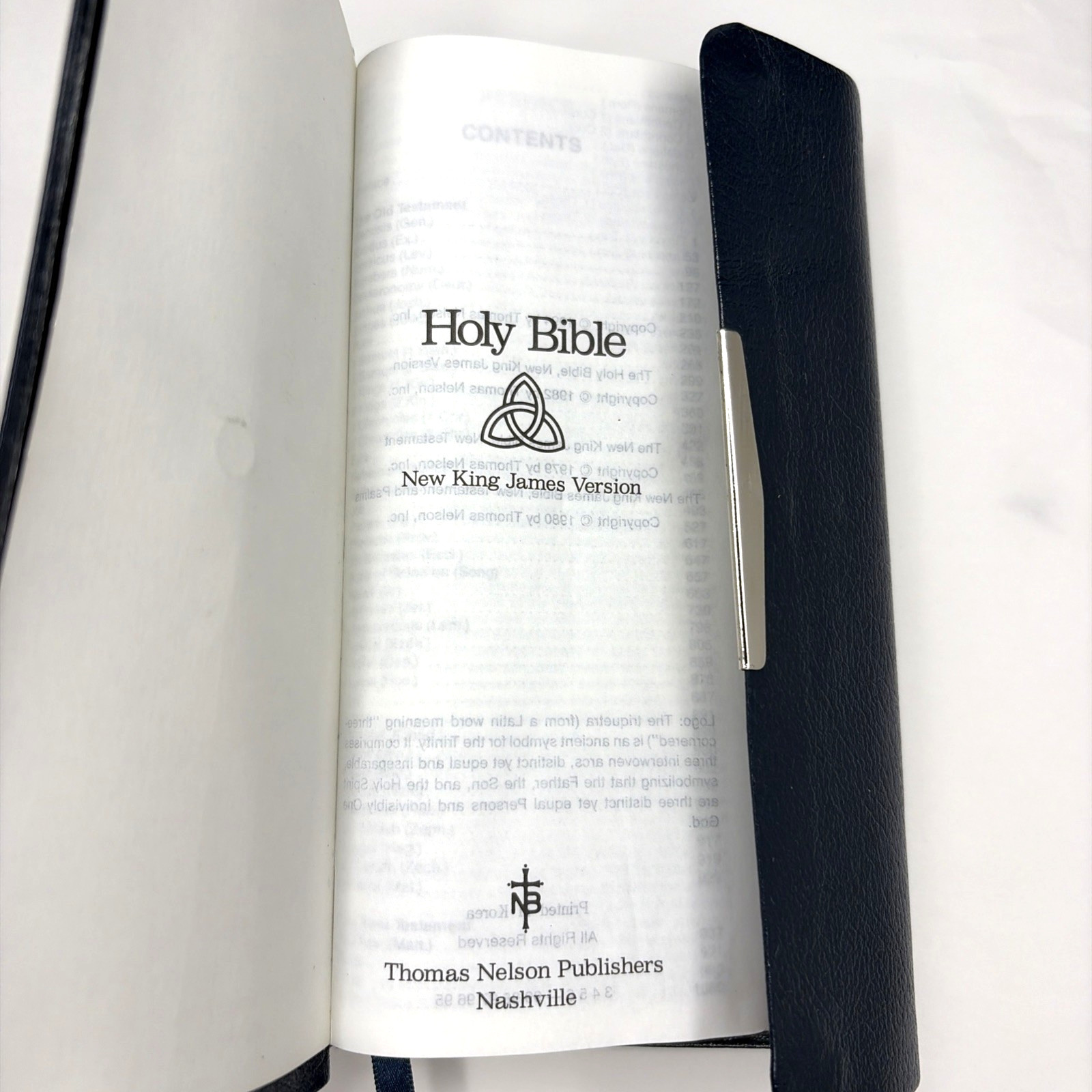 NKJV Holy Bible Nelson Publishers Bonded Leather Cover Snap 24SB Blue 1994