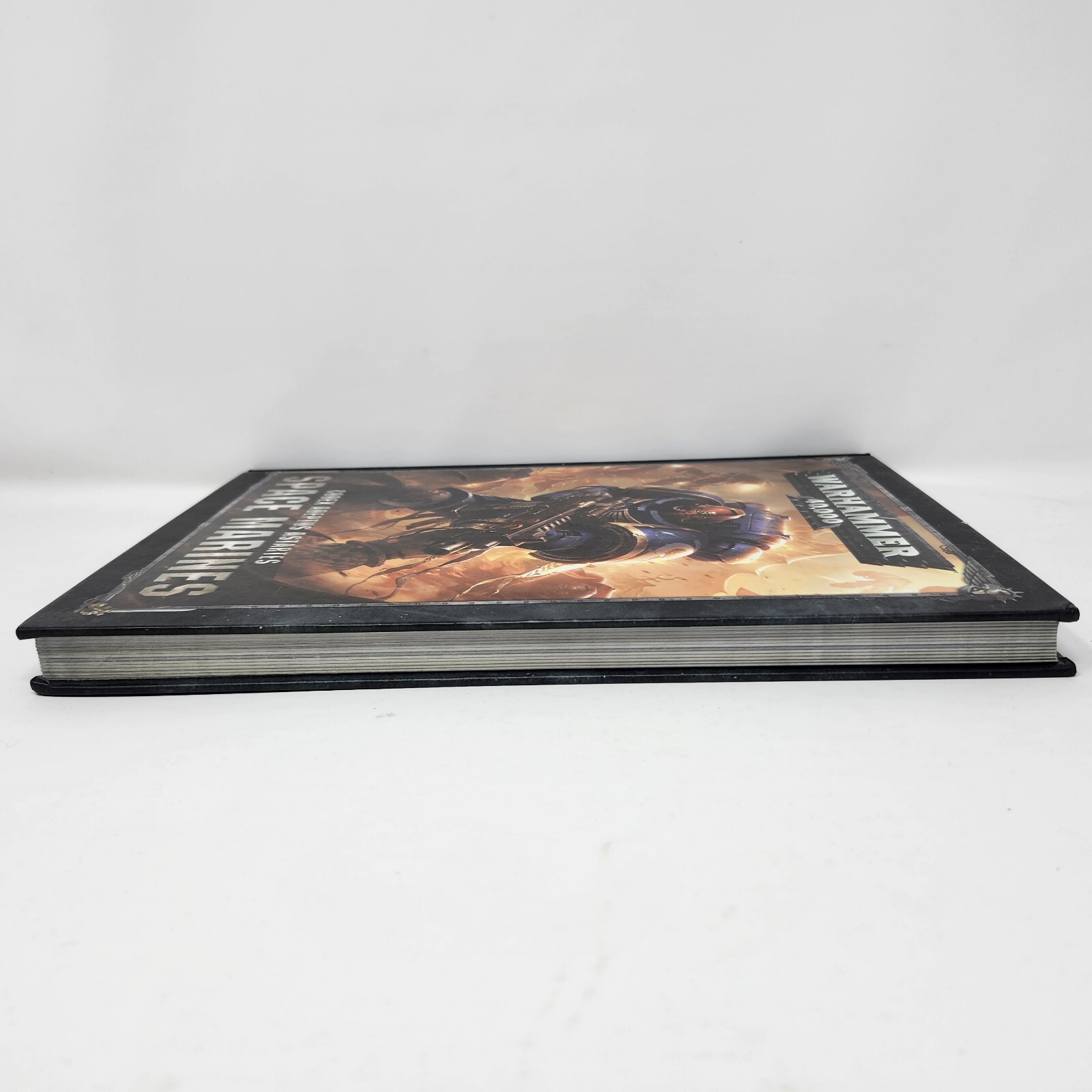 Warhammer 40k: Codex Adeptus Astartes: Space Marines 2017 Hardcover.