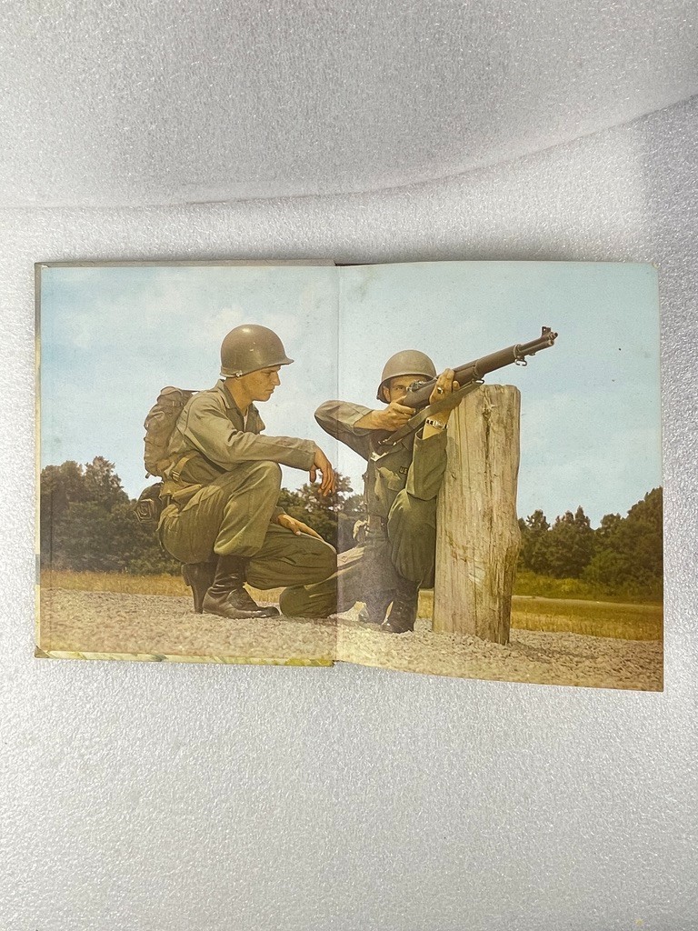 US Army Training Center Armor Yearbook Fort Knox 1962 – Atomic Age Mushroom Clou