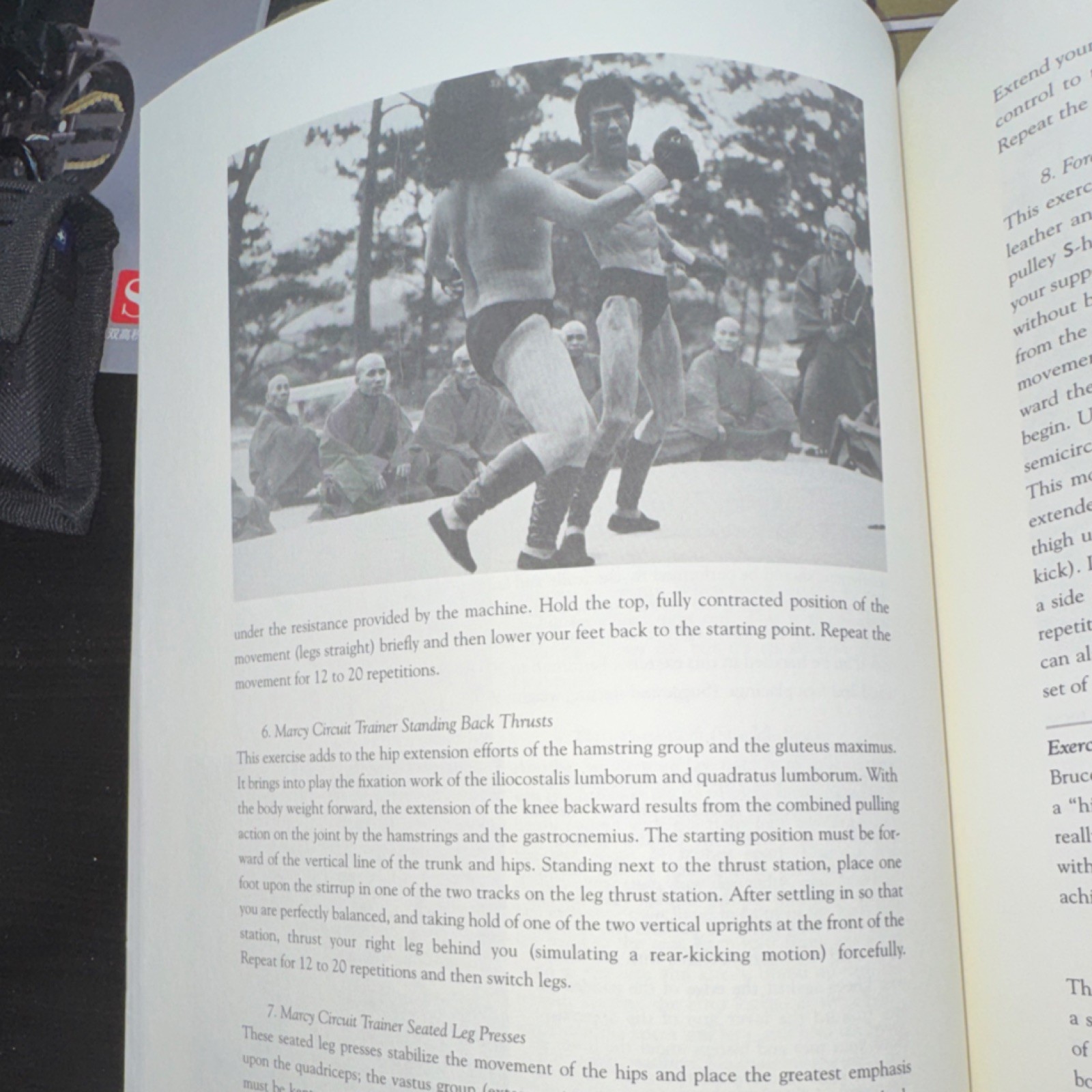 Bruce Lee The Art of Expressing the Human Body Bruce Lee Paperback Martial Arts