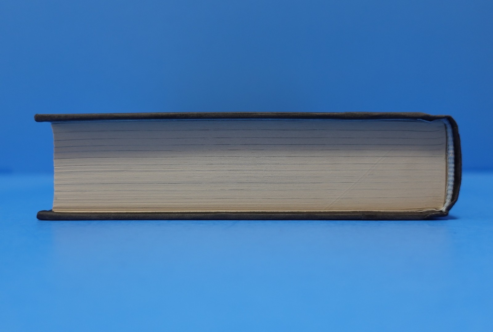 PACIFIC BY SIMON WINCHESTER, SIGNED ON THE TITLE PAGE