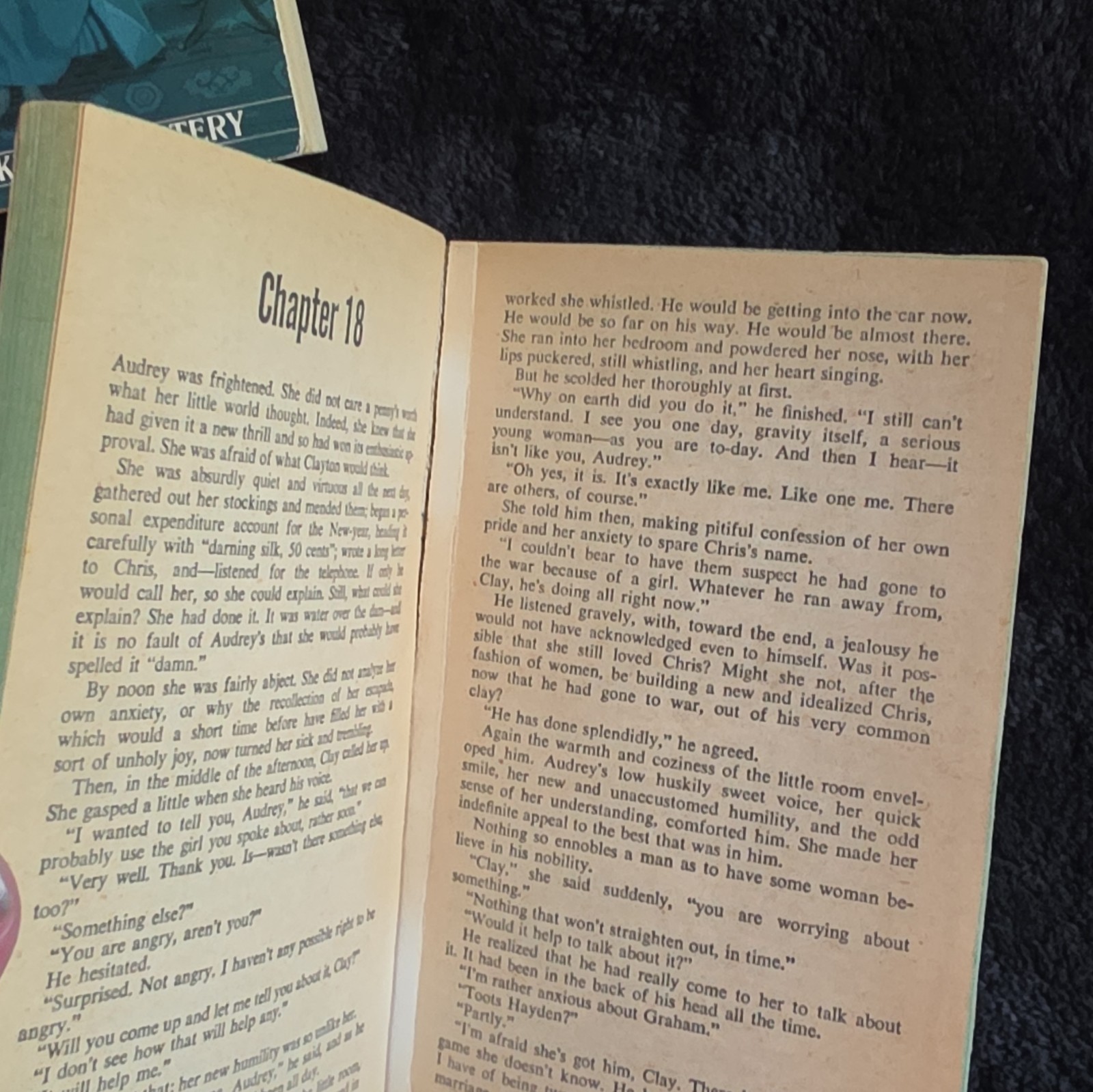 Lot of 8 Vintage Mary Roberts Rinehart Dell Paperback Gothic Mystery Books 60/70