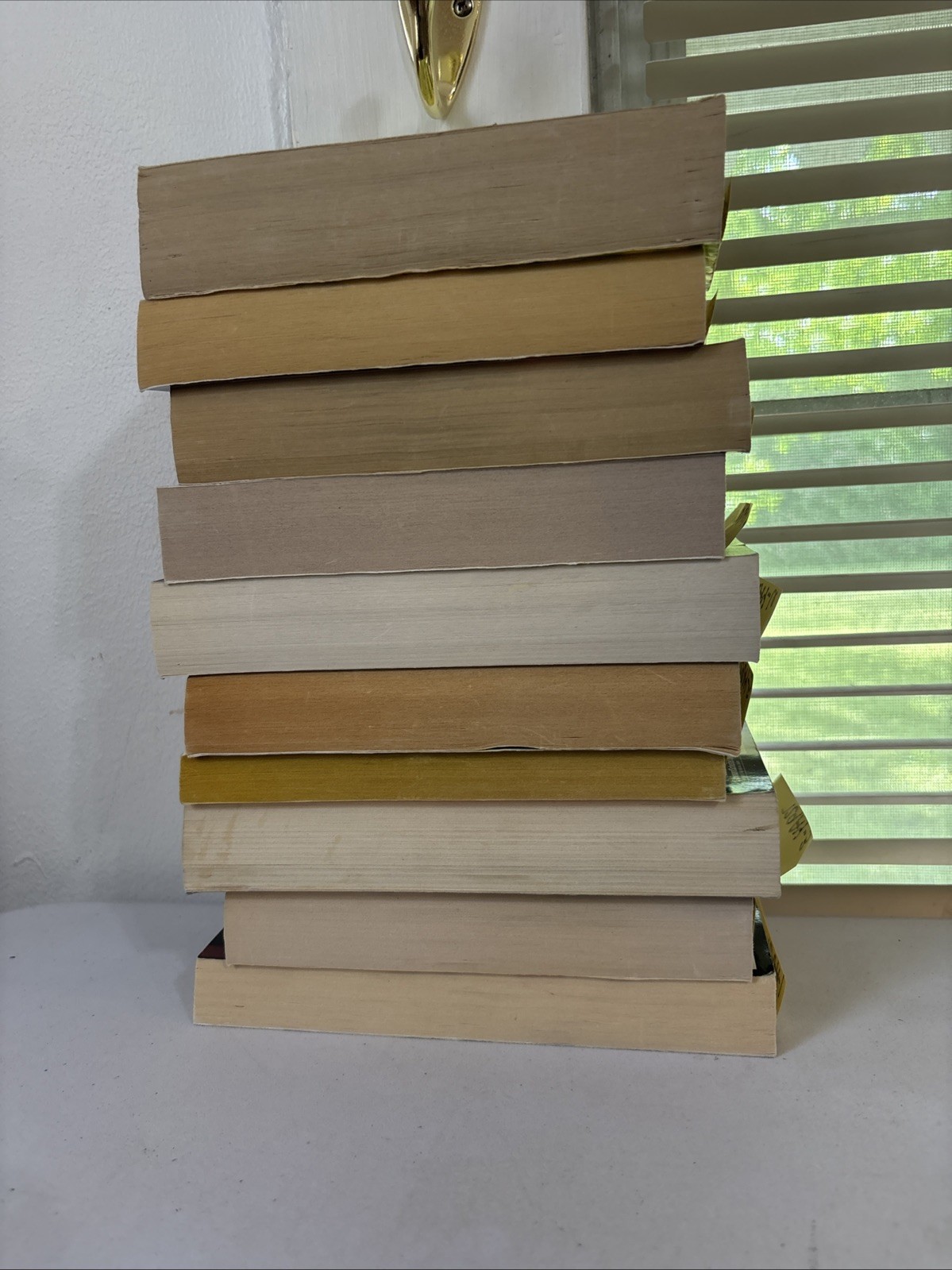 Lot of 10 – Mystery and Thrillers – Mixed Authors – FREE SHIPPING