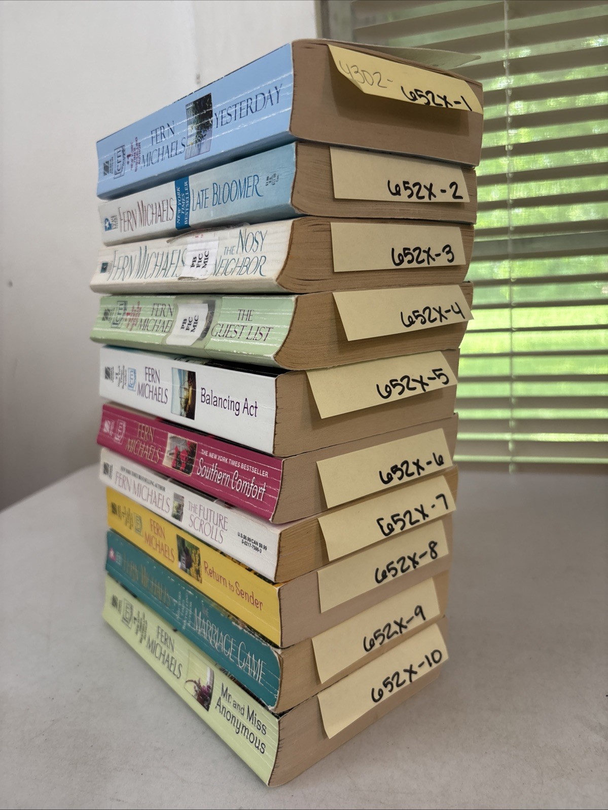 Lot of 10 – Fern Michaels – Mass Paperback Books – FREE SHIPPING