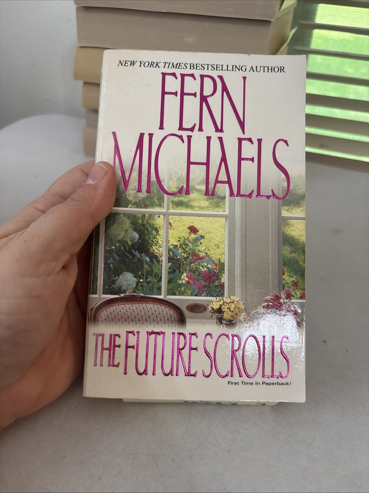 Lot of 10 – Fern Michaels – Mass Paperback Books – FREE SHIPPING