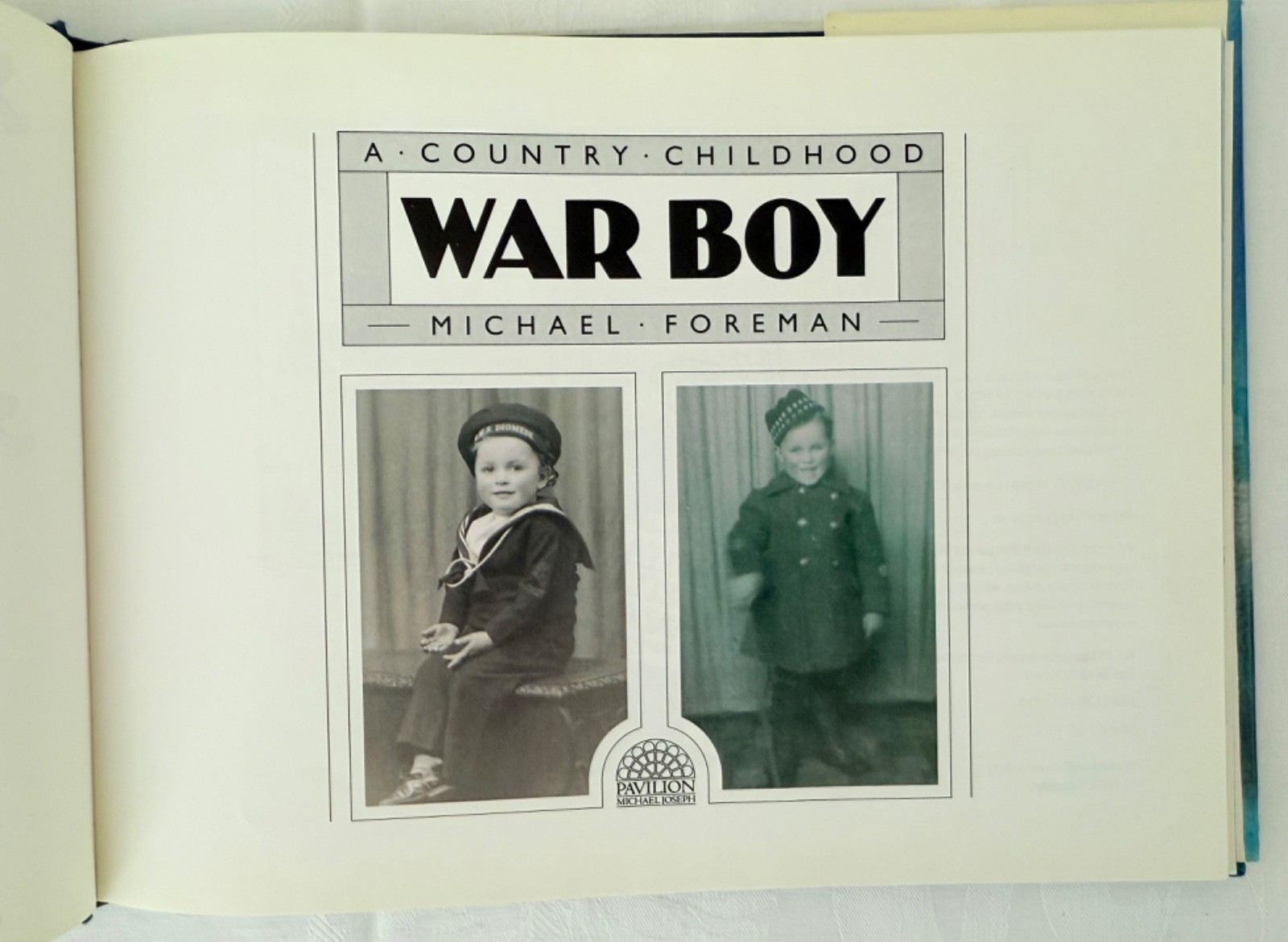 War Boy, A Country Childhood by Michael Foreman 1989 First Ed. Pristine