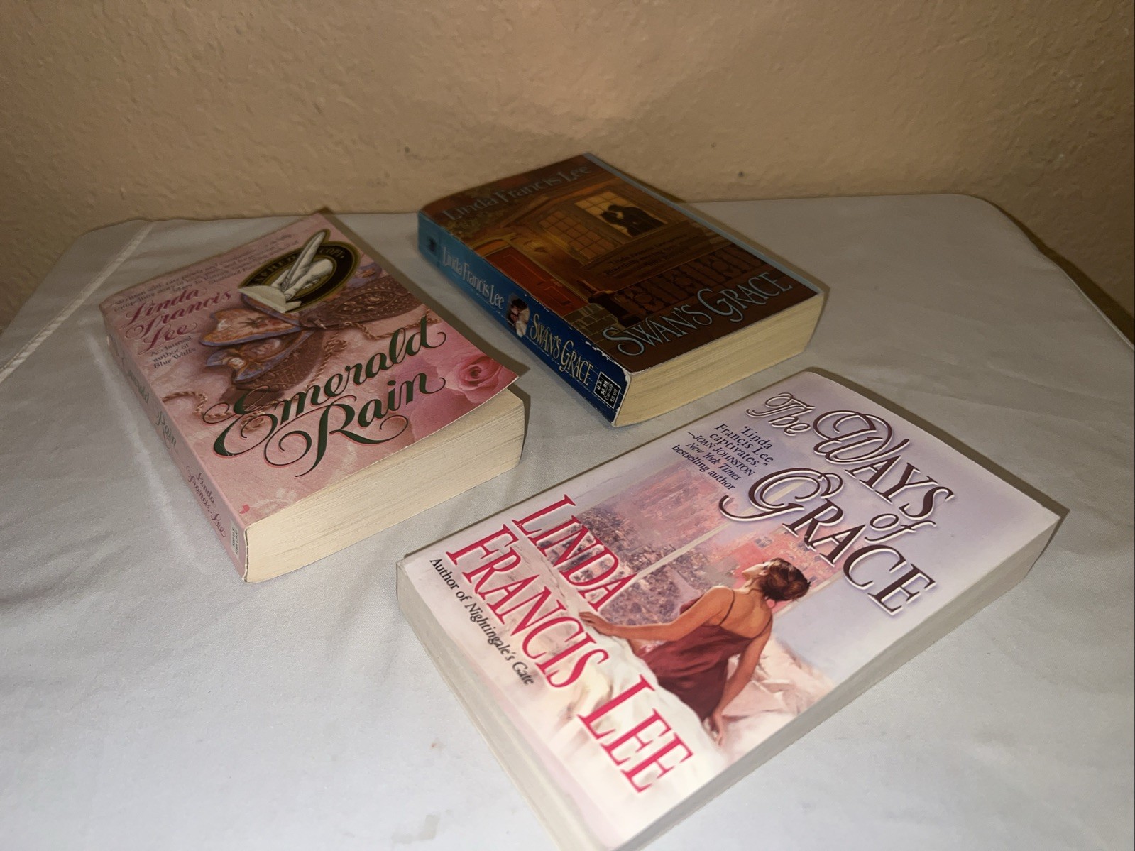 Lot of 3 VTG Linda Francis Lee Books- Swans Grace, The Ways Of Grace, Etc SIGNED