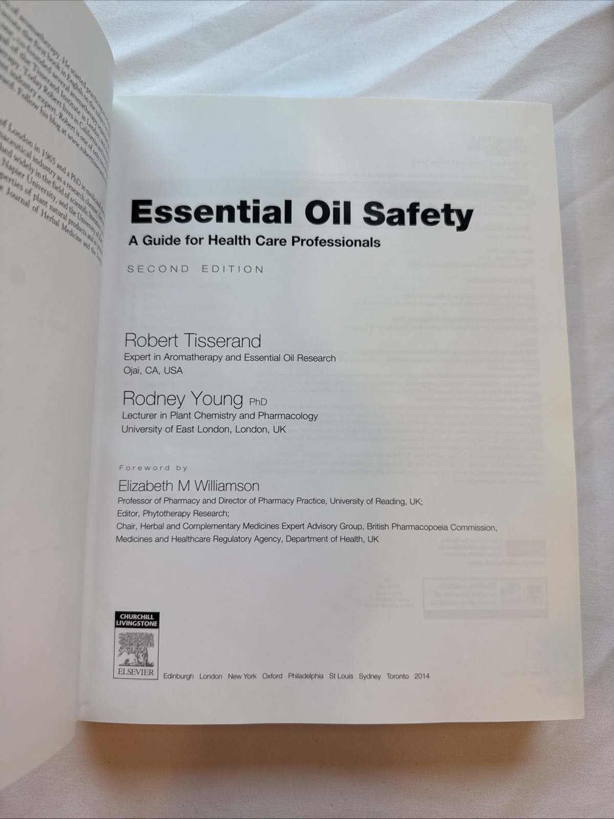Essential Oil Safety: Second Edition by Robert Tisserand & Rodney Young – Book