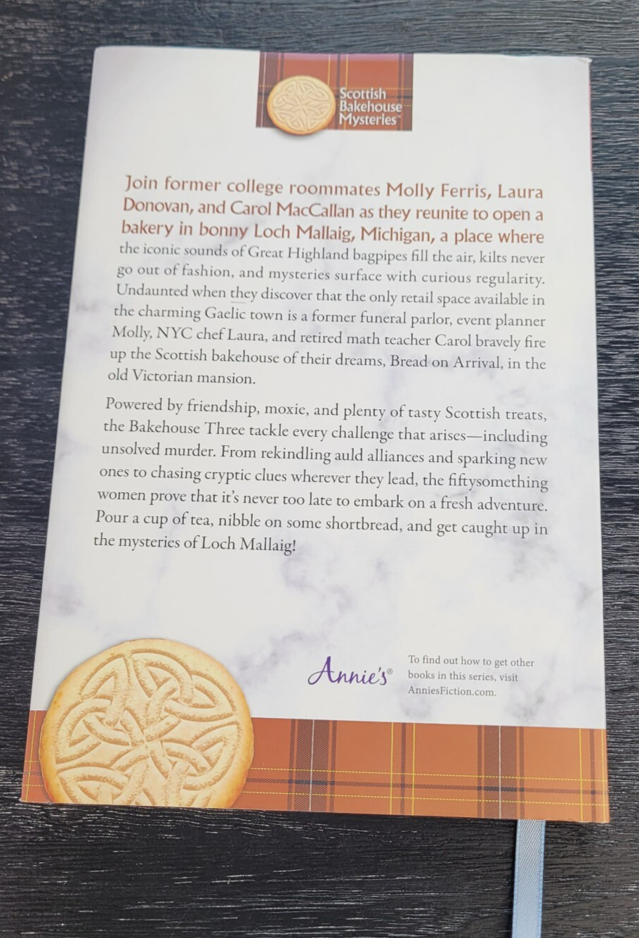 Reign of Terrier by Jan Fields Annie’s Scottish Bakehouse Mysteries