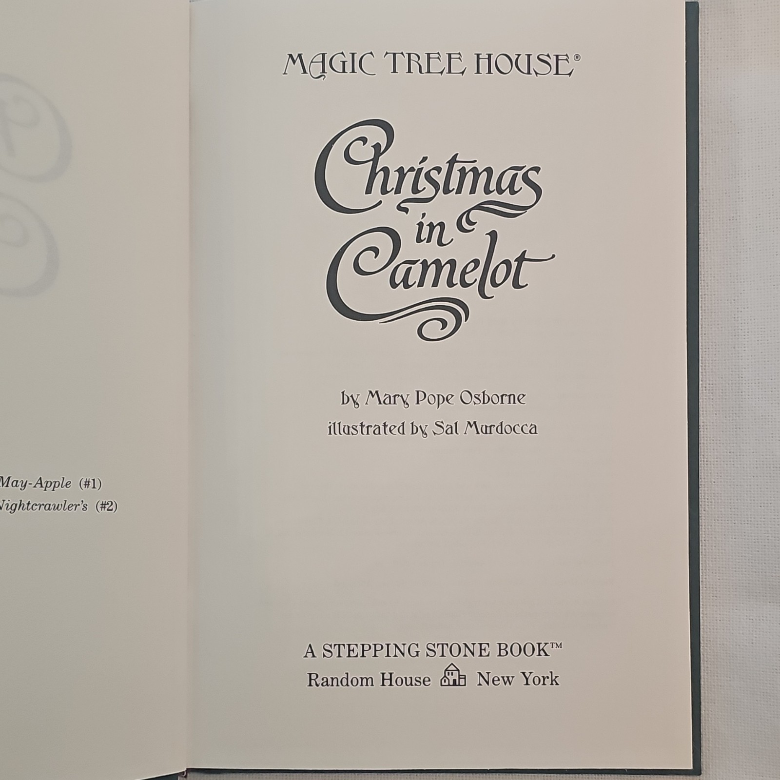 Magic Tree House Christmas in Camelot Mary Pope Osborne HC Illus Random House