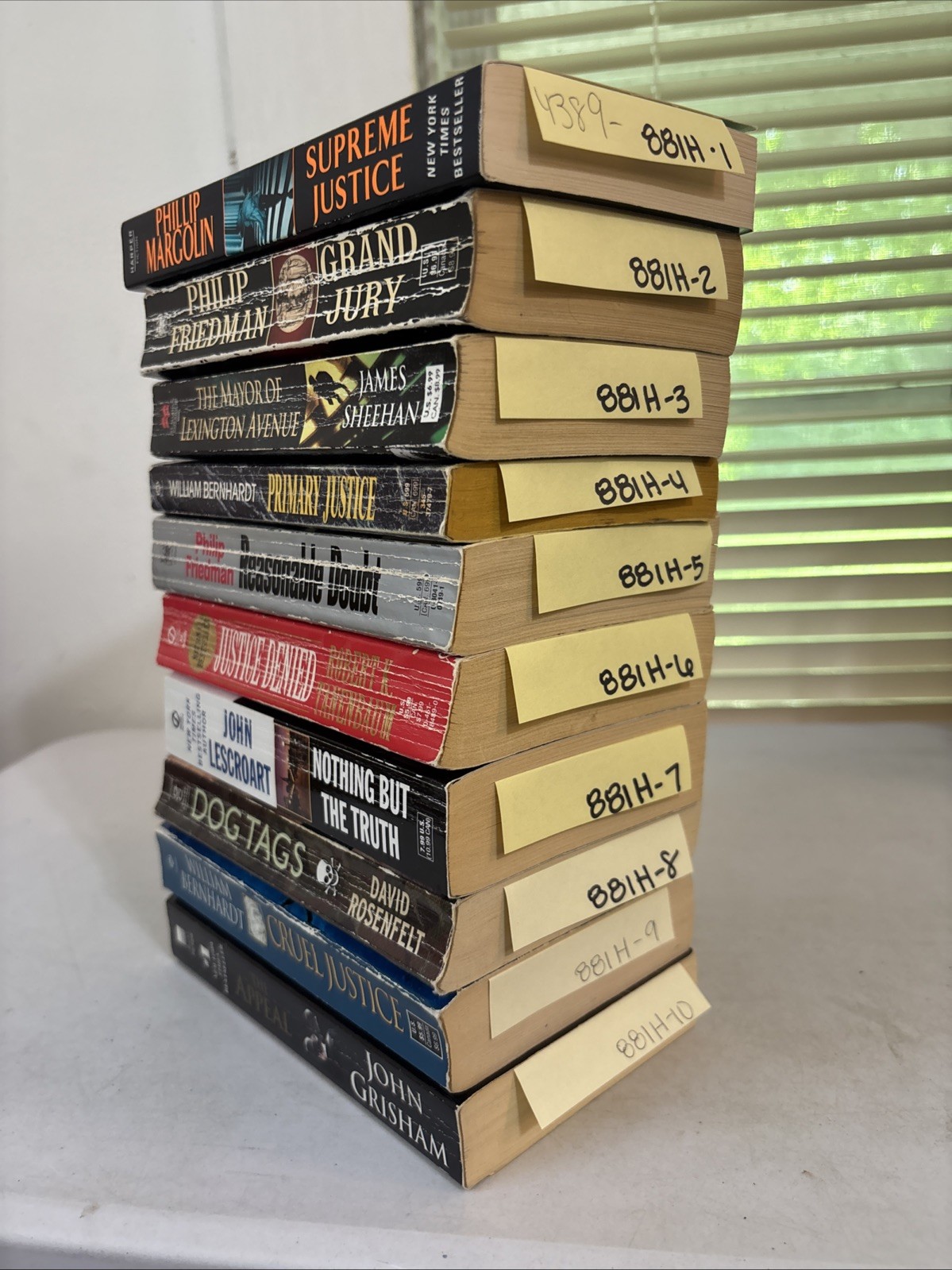 Lot of 10 – Legal Thriller – Mixed authors – Paperback – Free Shipping