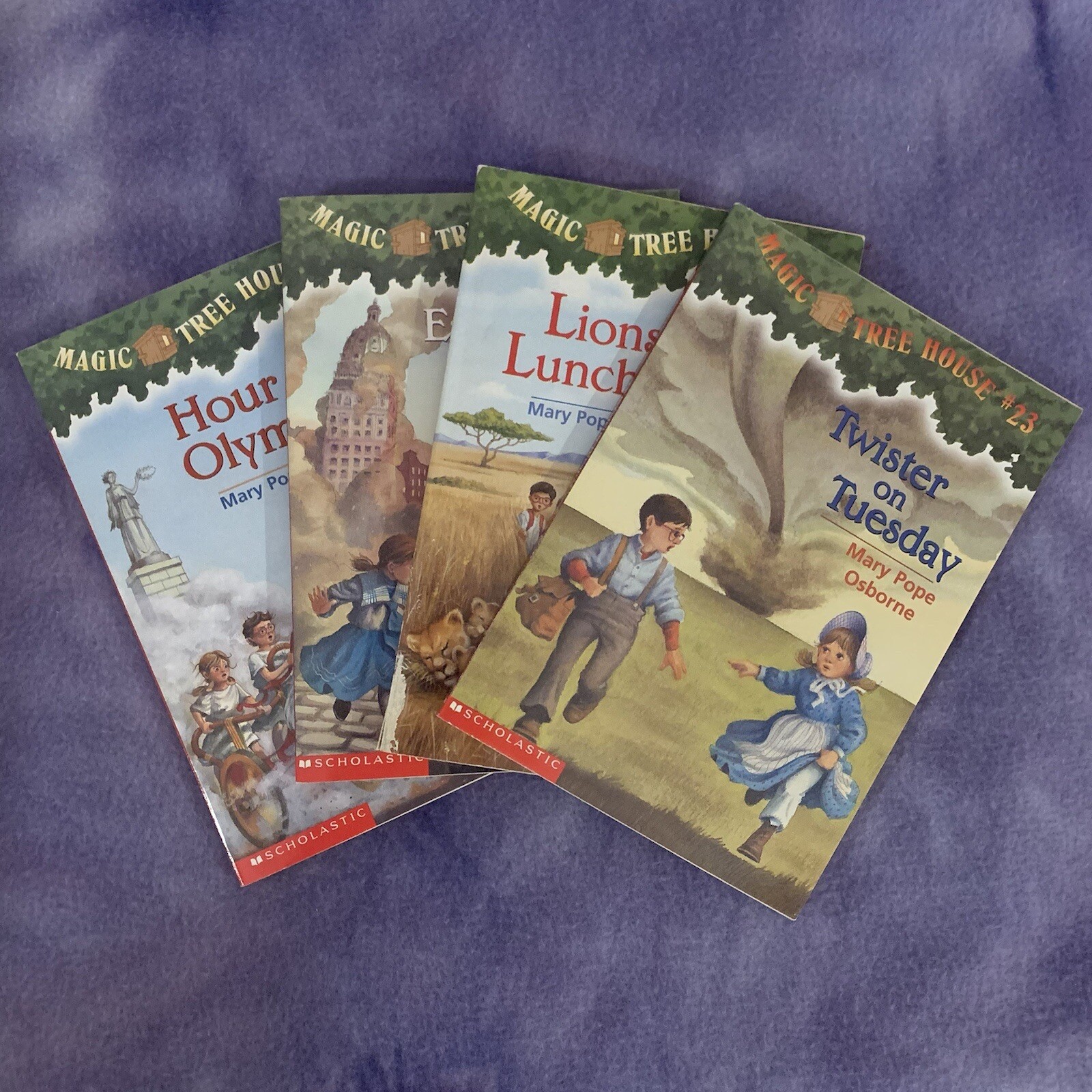 Set of 4 Magic Treehouse Paperback Books Lot 16, 24, 11, 23 Mary Pope Osborne