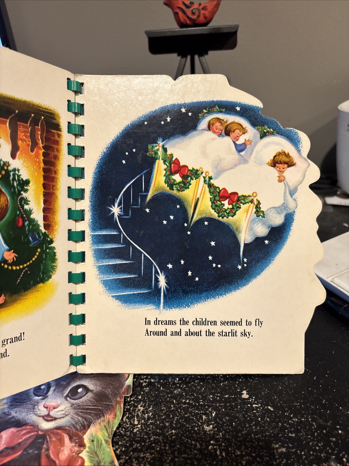 A Sturdi-contour Book Christmas Tree Book 1968 Wonder Books Cardboard Pages