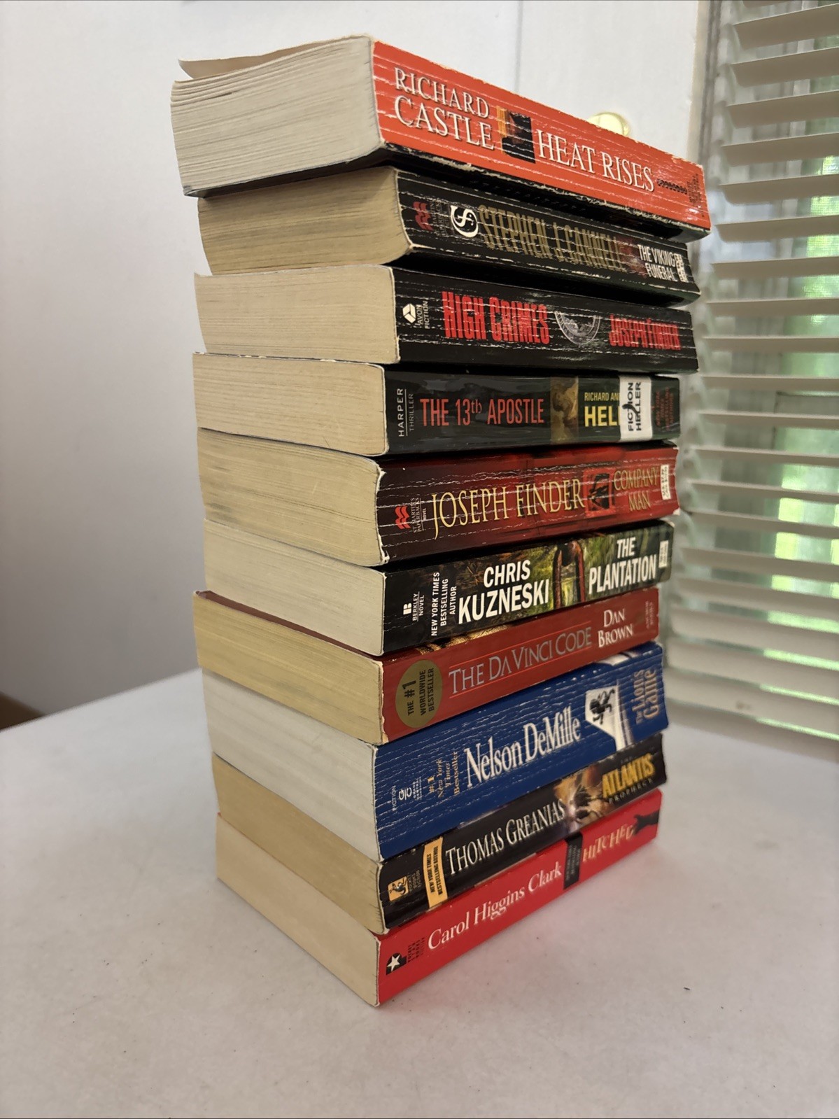 Lot of 10 – Mystery and Thrillers – Mixed Authors – FREE SHIPPING