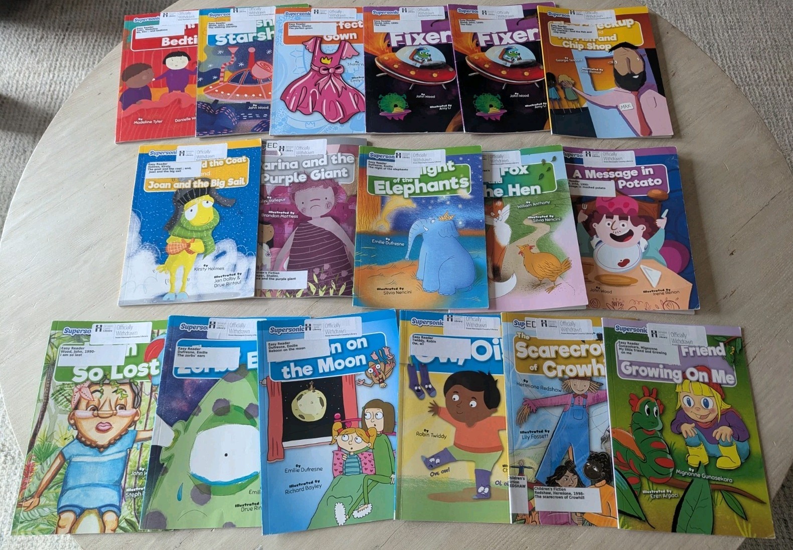 Supersonic Phonics Readers Lot of 17 Books – Early Reading Series