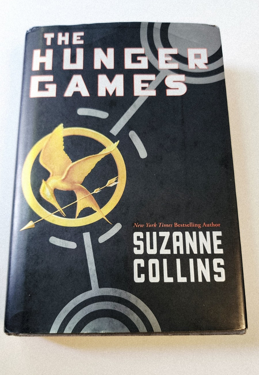 Hunger Games (Hunger Games, Book One) by Suzanne Collins 2008 HC DJ 1st edition