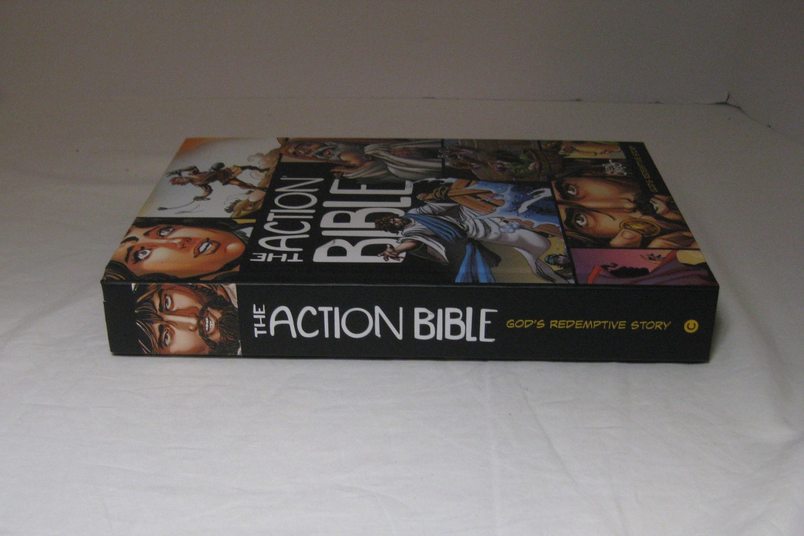The Action Bible God’s Redemptive Story Illust Sergio Cariello 2020 *1st Edition