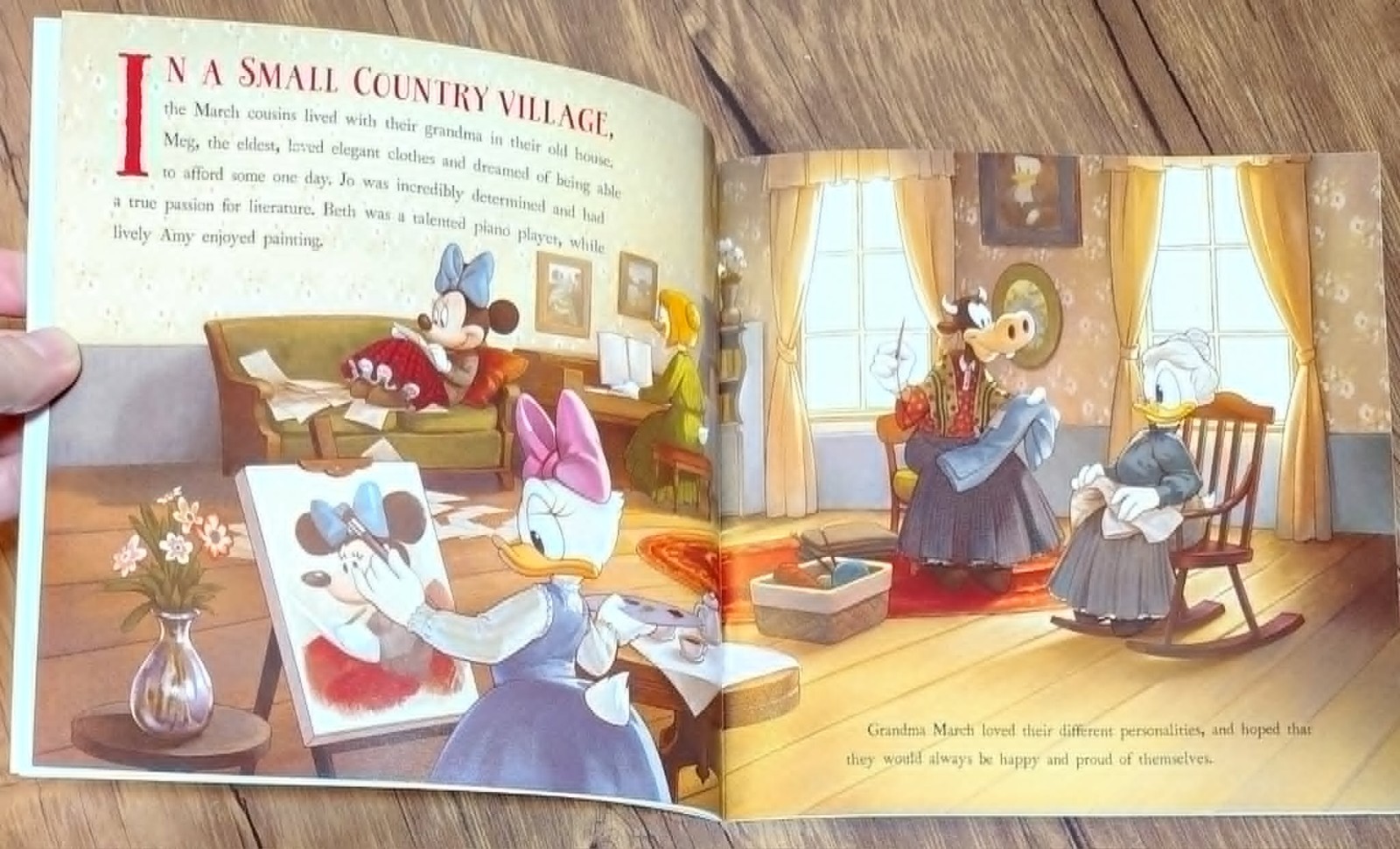 Disney Minnie Mouse: Little Women (8×8) Includes Stickers