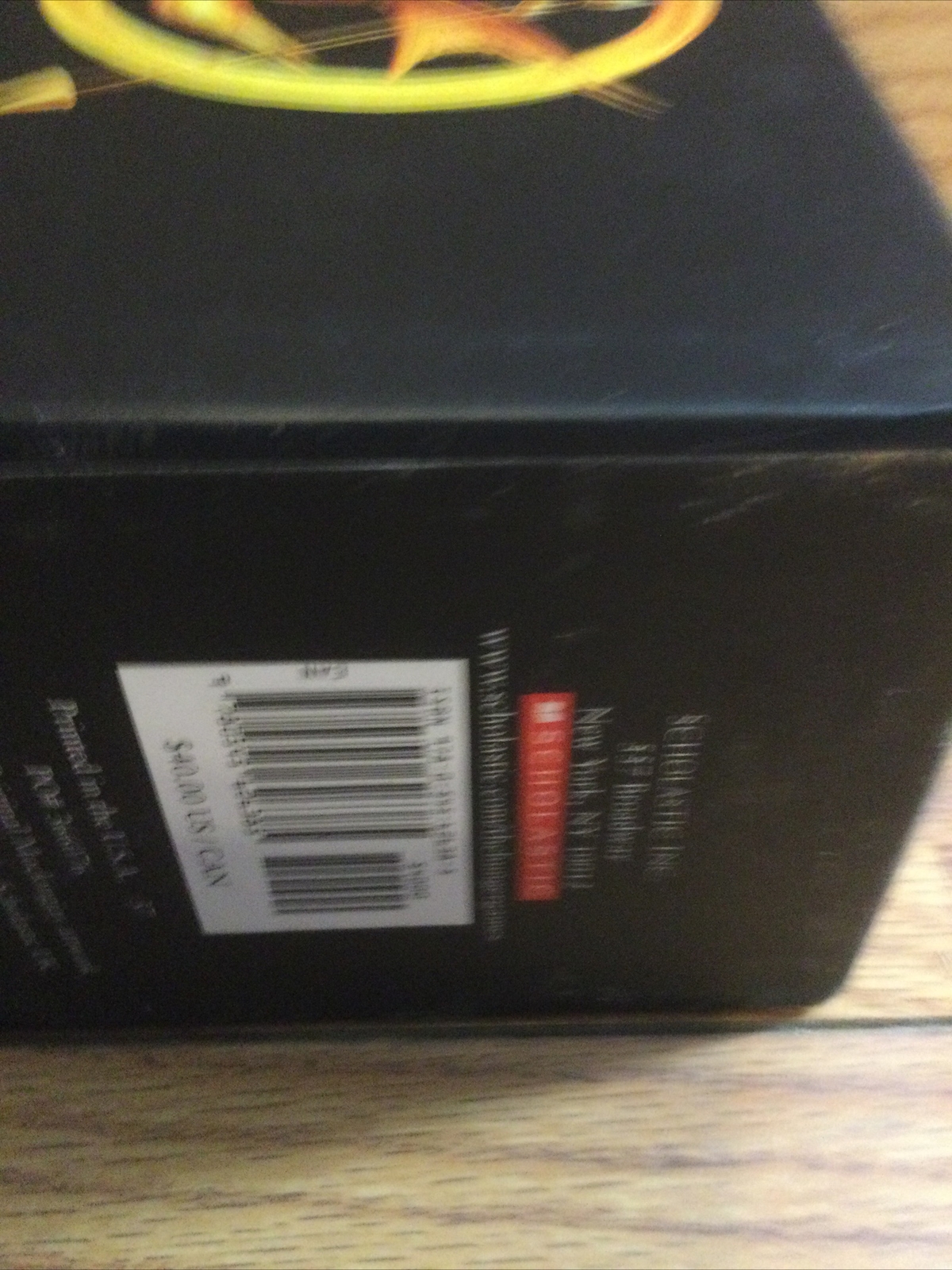THE HUNGER GAMES – TRILOGY BOX SET 3 BOOKS By Suzanne Collins Scholastic Novel