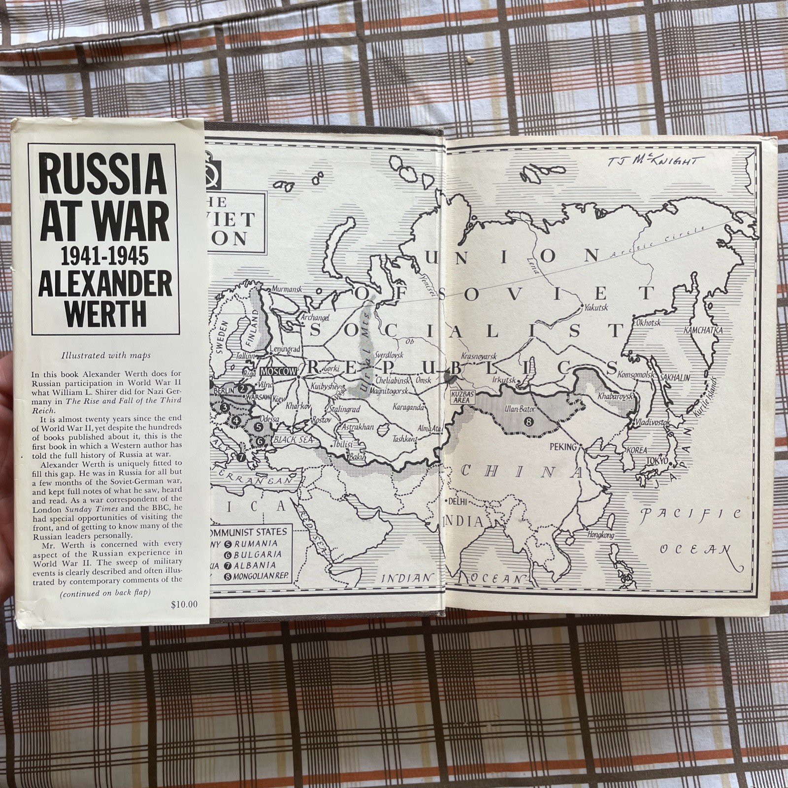 Russia at War 1941-45 by Alexander Werth (1964 Dutton HCDJ 100 pages, Illustrat)