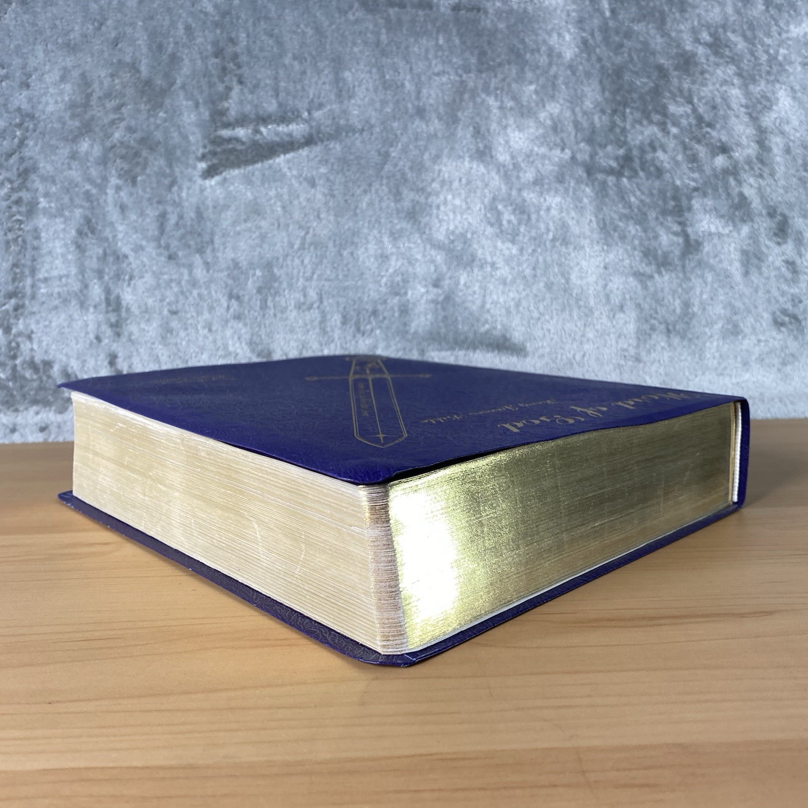 Word of God King James Bible Easy Reading Margin Edition Large Print Red Letter