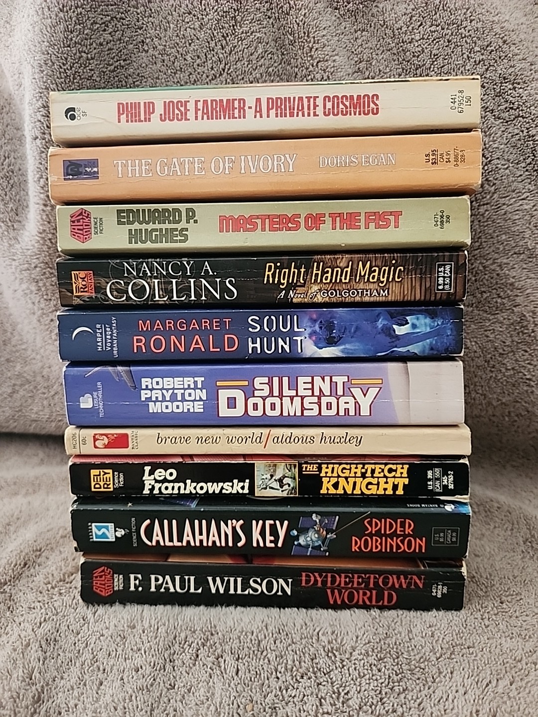 Sci-Fi Assortment Of Paperback Books Lot Of 10 (Lot #17)