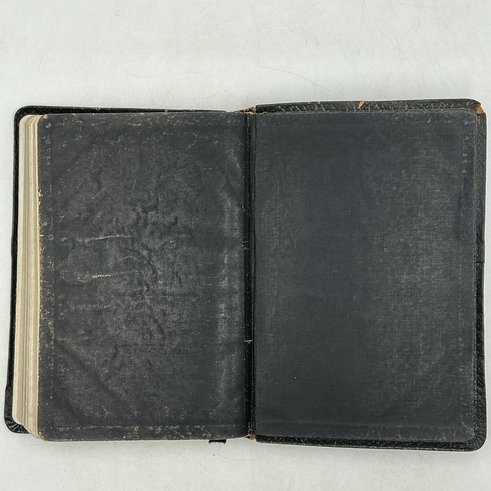 Cambridge Holy Bible Concordance KJV Cameo Morocco Leather Lined India Paper