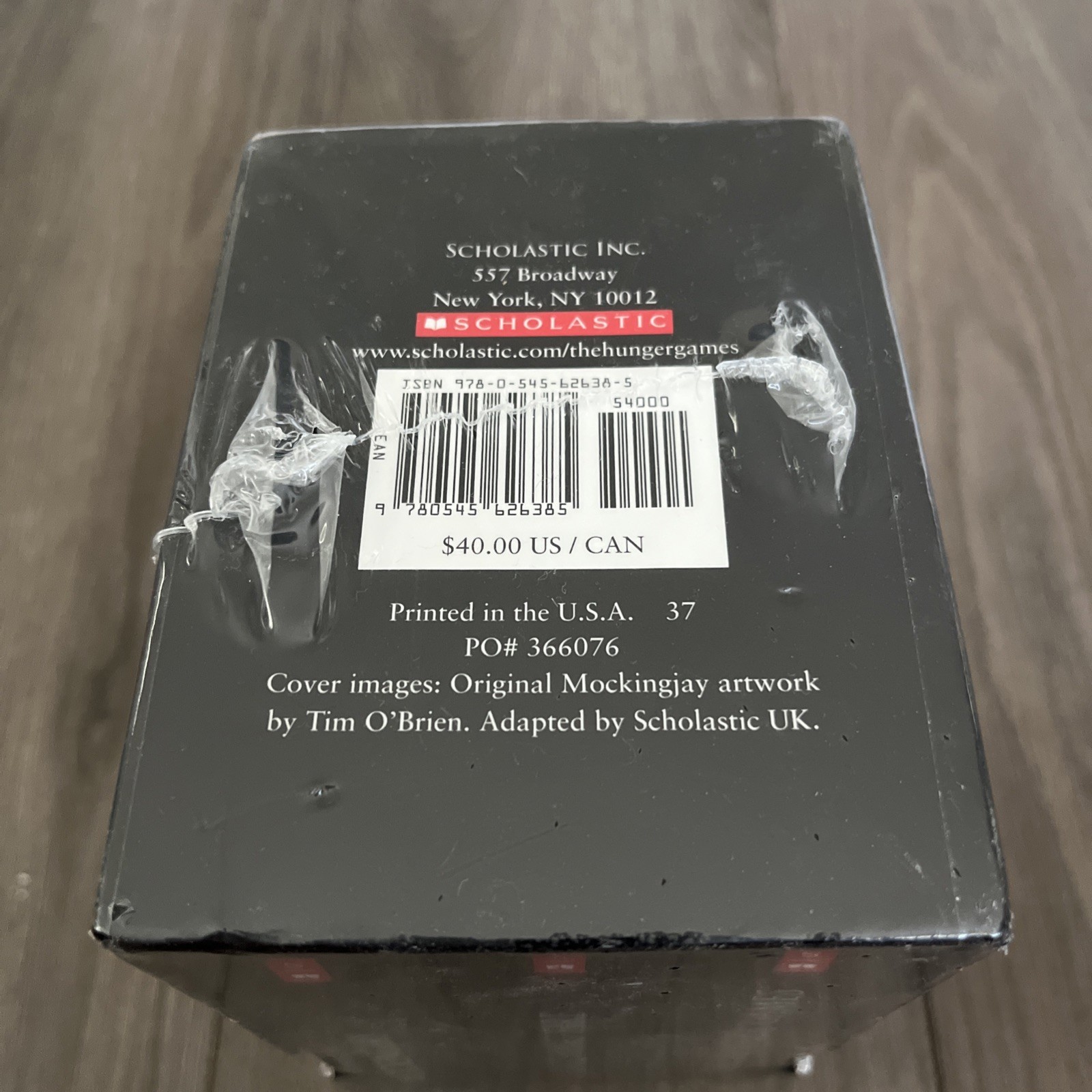 Trilogy Boxed Set – Catching Fire – Mockingjay by Suzanne Collins (2013,…