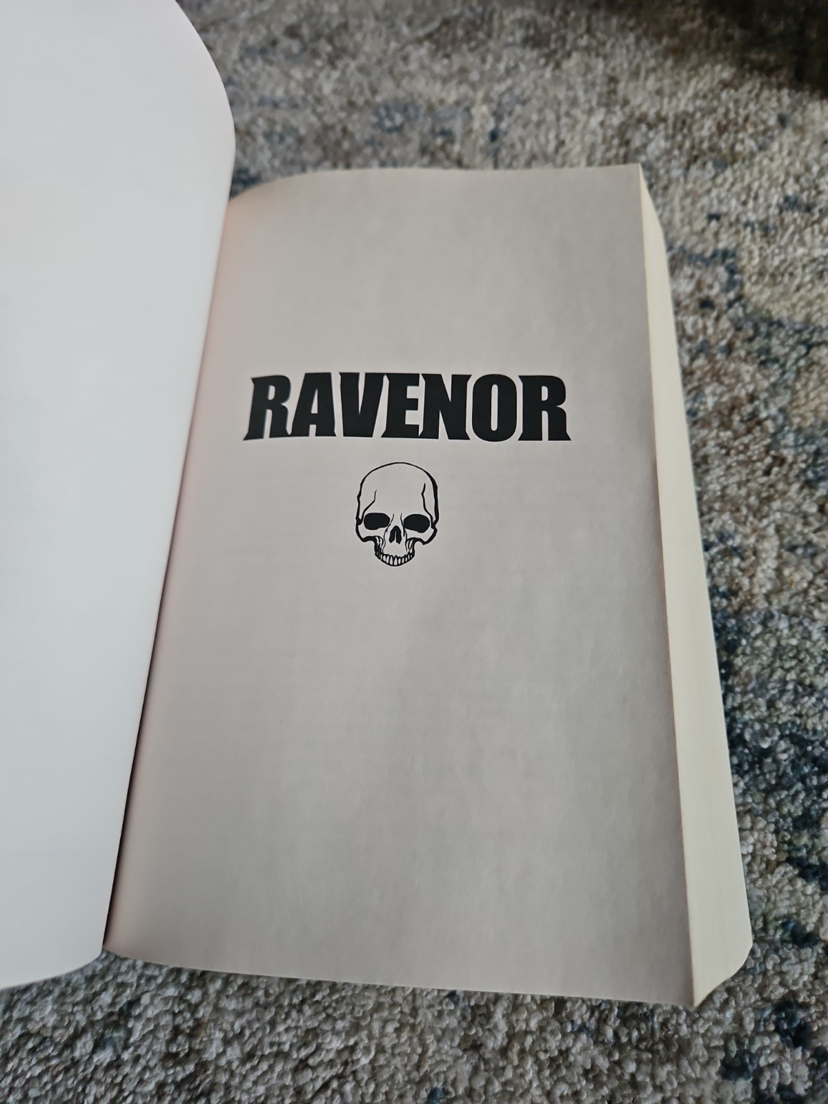 Warhammer 40k – Ravenor The Omnibus by Dan Abnett 2007 Games Workshop Pb