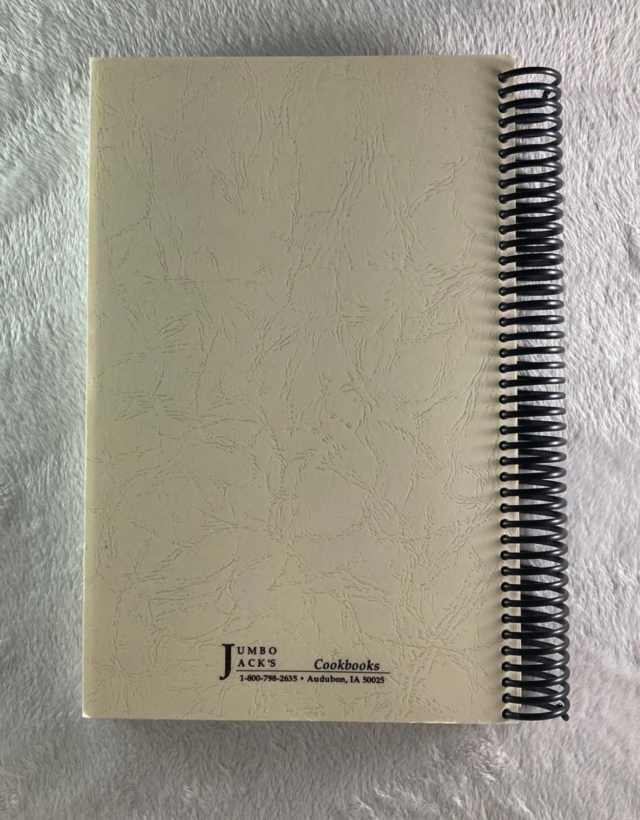 ST. JAMES UNITED CHURCH OF CHRIST Cookbook Barnesville Minnesota 1991 260 Pages