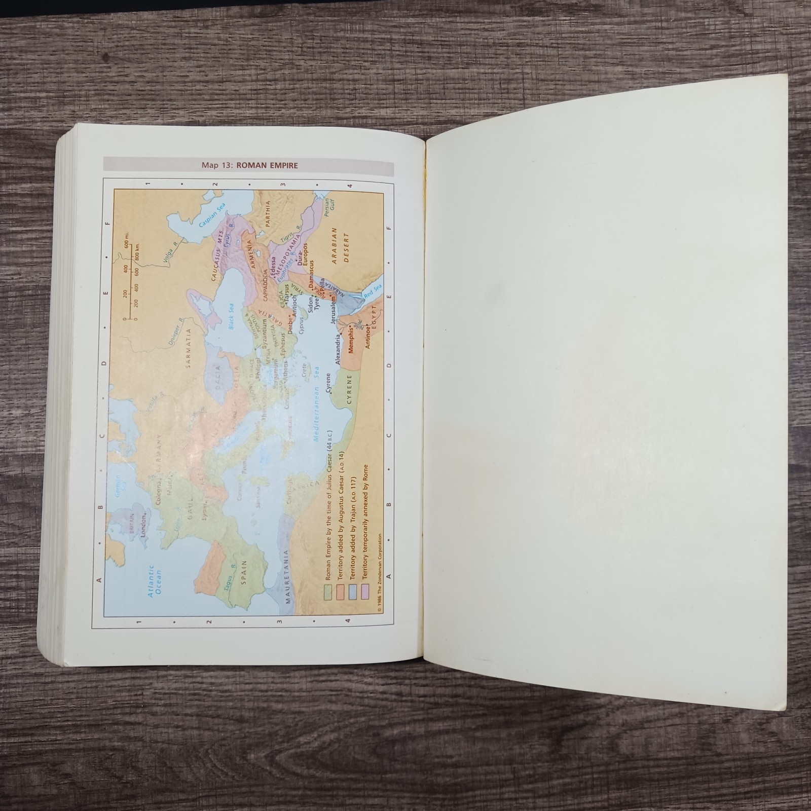 The New Student Bible International Version Expanded Updated Zondervan Paperback