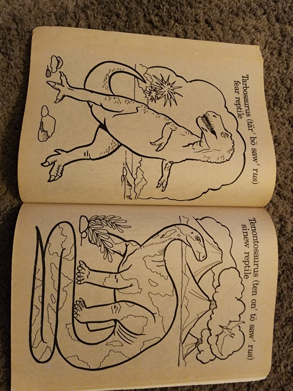 Vintage 1987 Golden Dinosaurs Giant Coloring Book 92 Pages Left Uncolored VTG