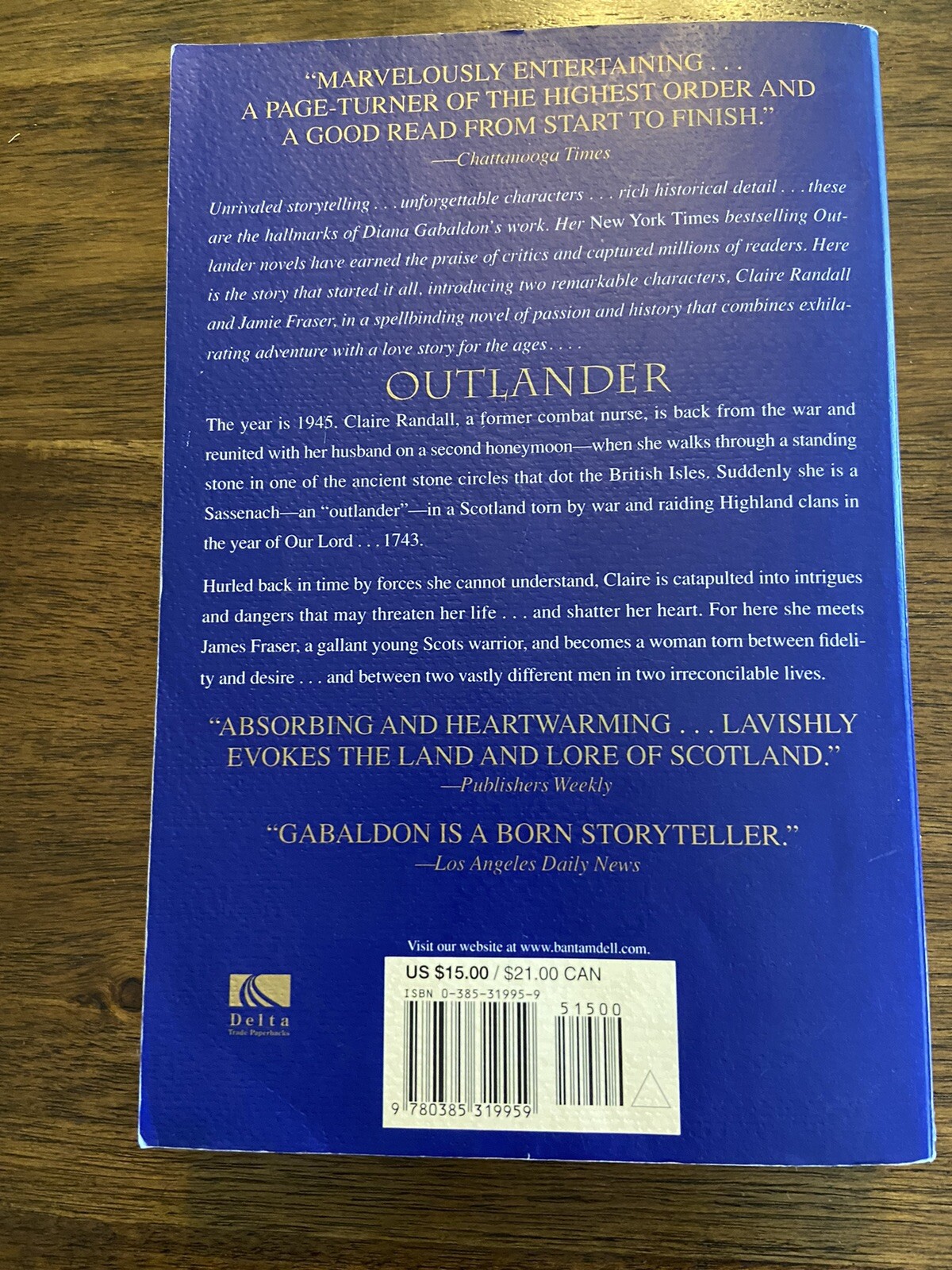 SIGNED Outlander Diana Gabaldon 1st Edition Later Edition 2001 Trade Paperback