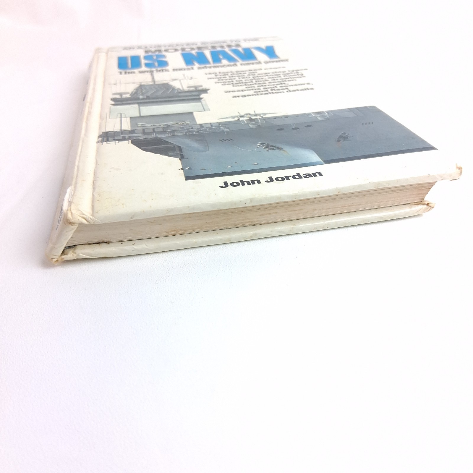 An Illustrated Guide To Books Navy Airliners USAF Bombers Fighters Lot of 5