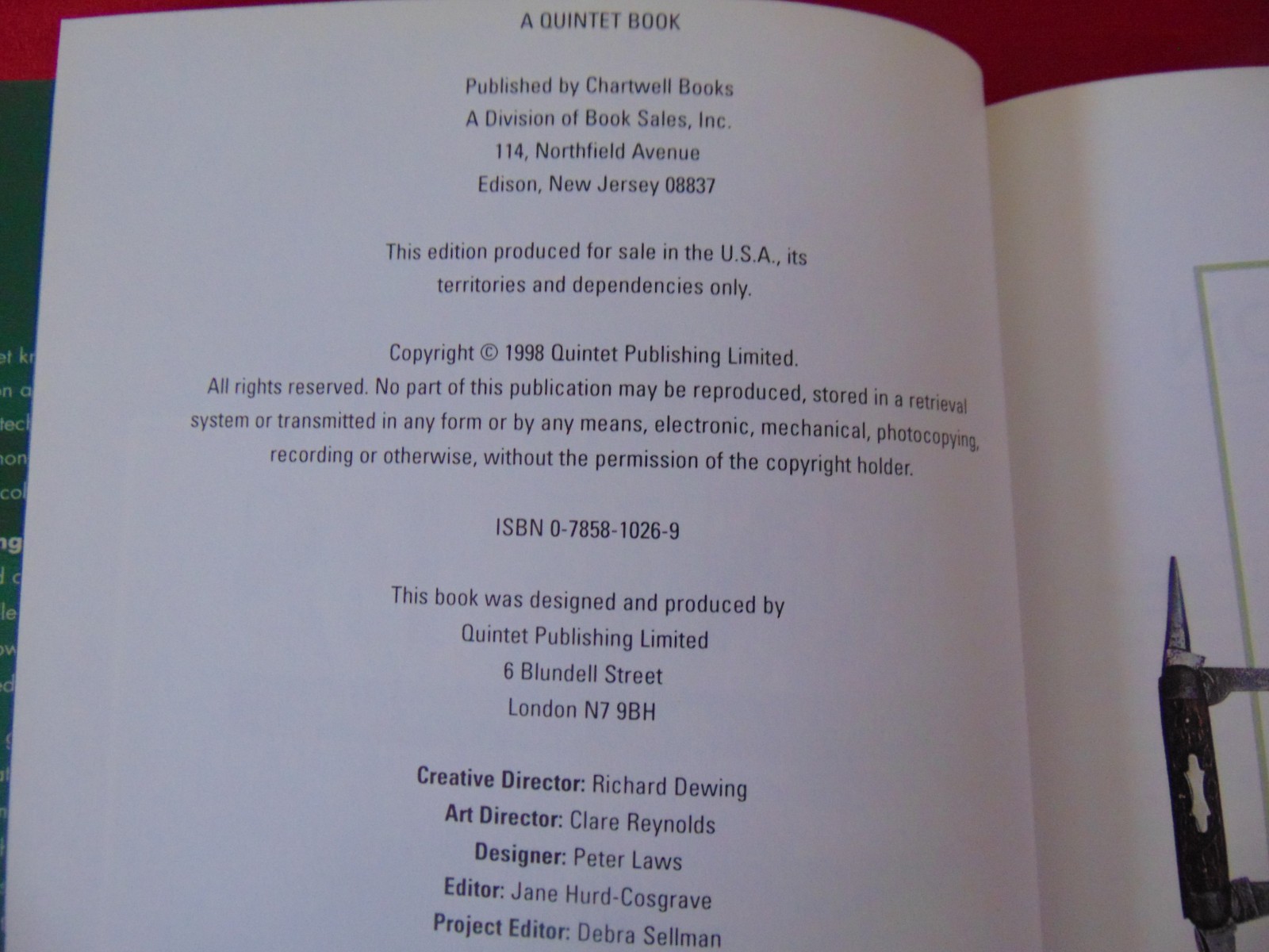 POCKET KNIVES: STUDY GUIDE AND IDENTIFIER By BERNARD LEVINE 1998 HCDJ