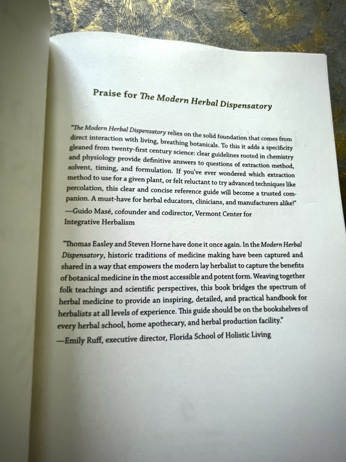 THE MODERN HERBAL DISPENSATORY A MEDICINE MAKING GUIDE EASLEY/HORNE BOTANICAL PB