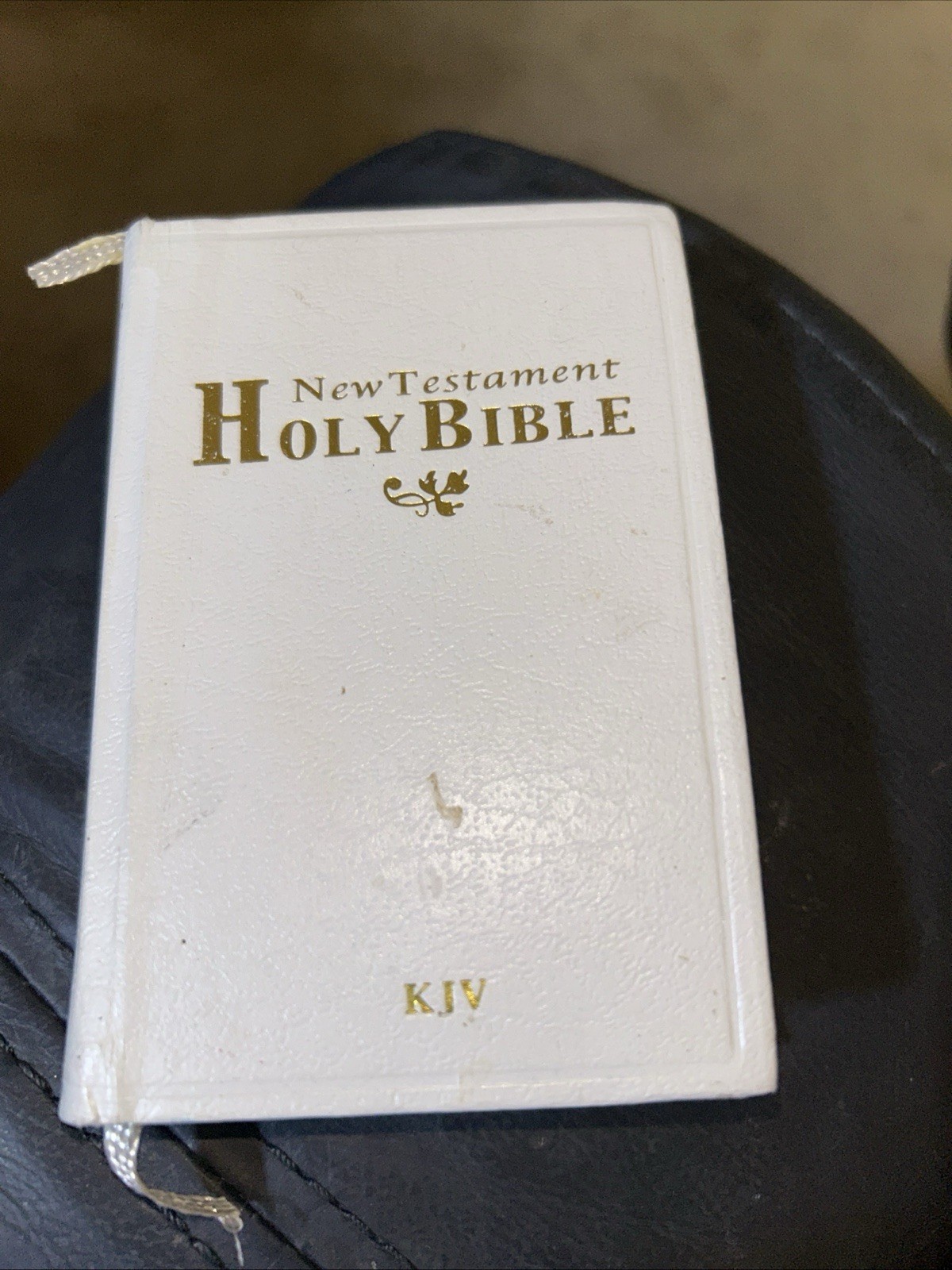 Holy Bible New Testament KJV Pocket Size White Bible 4 1/2 Inches Tall