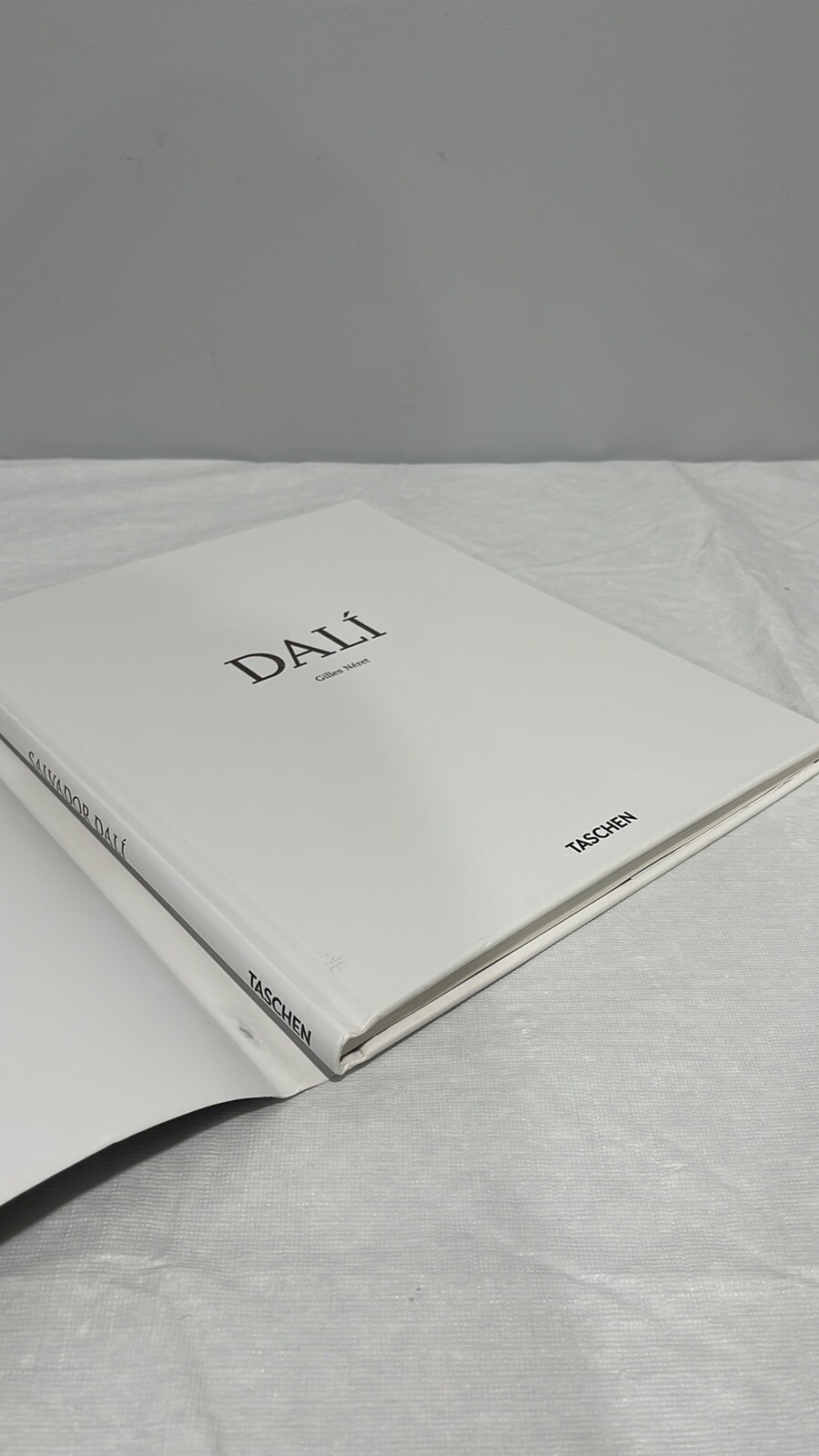 Salvatore Dali by Gilles Neret Taschen book 2012-2013 edition