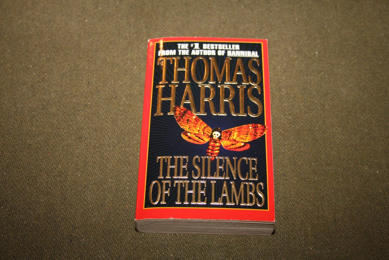 The Silence of the Lambs by Thomas Harris 1989 PB 54th Print w/ Embossed Cover