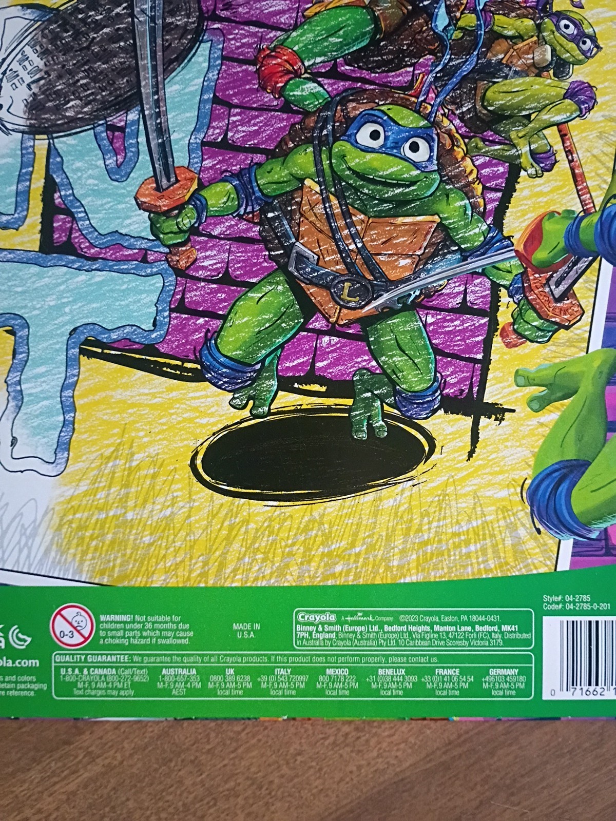 Teenage Mutant Ninja Turtle Giant Coloring Pages by Crayola 18 pages-Nickelodeon