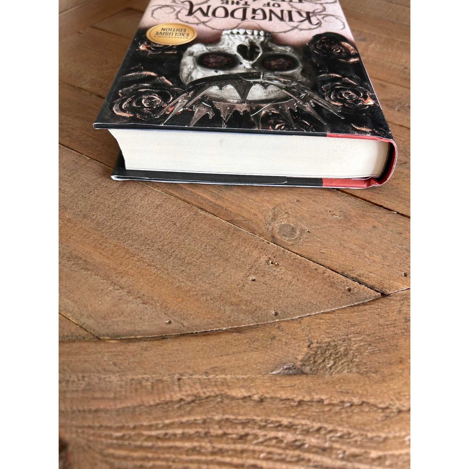 Kingdom of the Feared Kerri Maniscalco Barnes Noble Exclusive Edition Hardcover