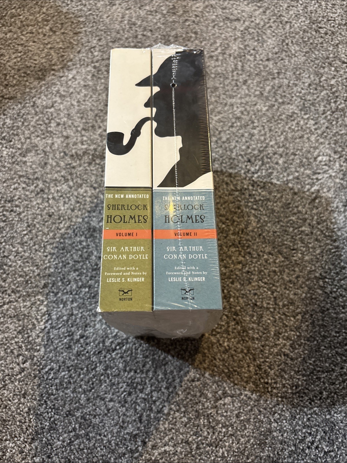 THE NEW ANNOTATED SHERLOCK HOLMES Volume 1 & 2 Paperback Sir Arthur Conan Doyle
