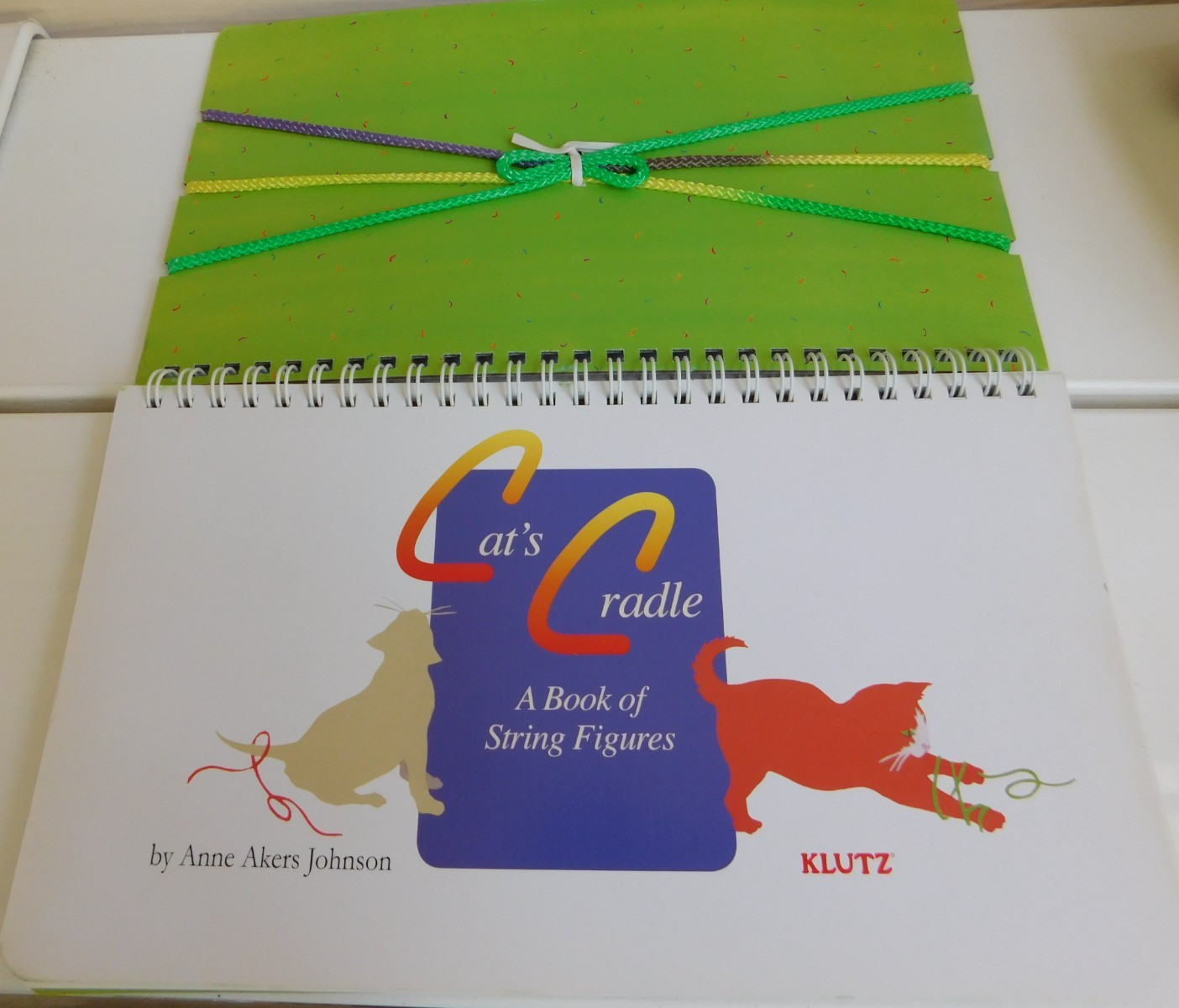 Cat’s Cradle Book of String Figures Spiral-bound By Anne Akers Johnson New
