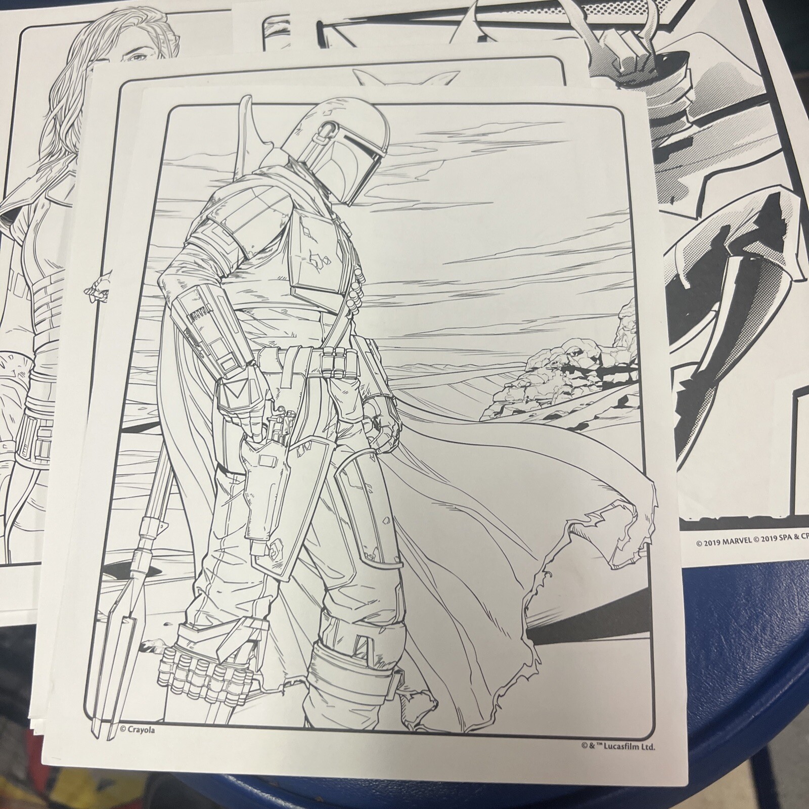 2019/2020 Crayola Marvel Art Over 35 Pages No Book To Color