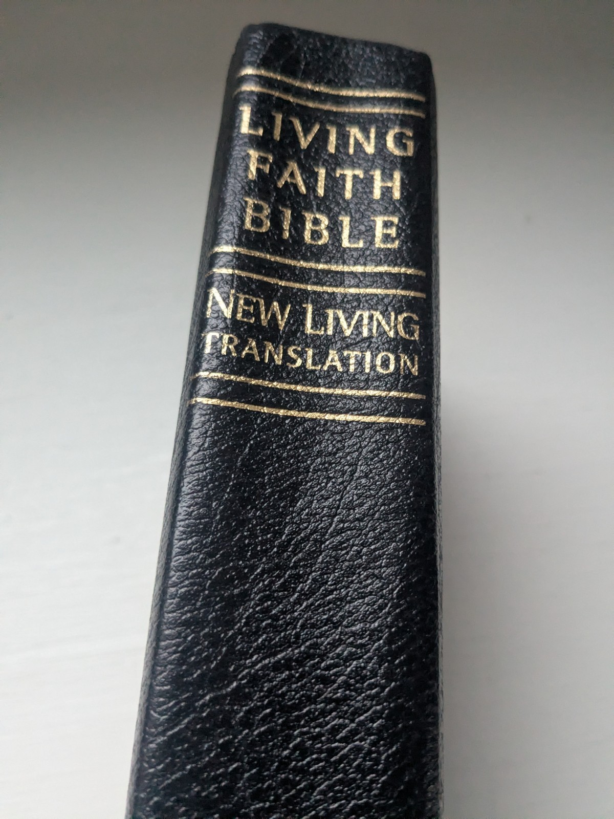 Living Faith Bible: NLT – Black Bonded Leather – New Living Translation